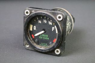 A British military issued RAF / Air Ministry aircraft liquid oxygen display gauge.