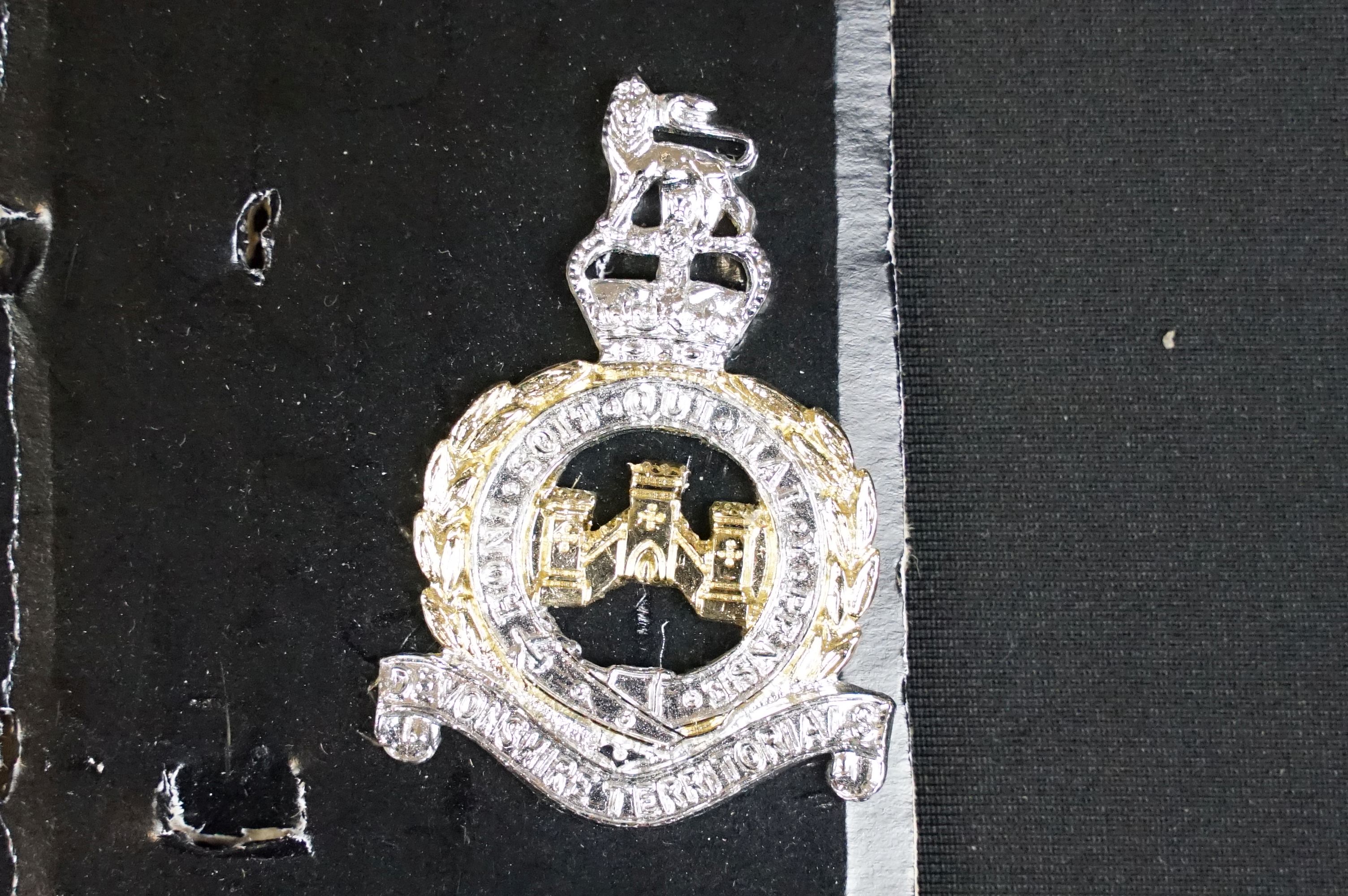 A collection of mainly British military cap and collar badges, mainly King Crown and including - Image 10 of 11