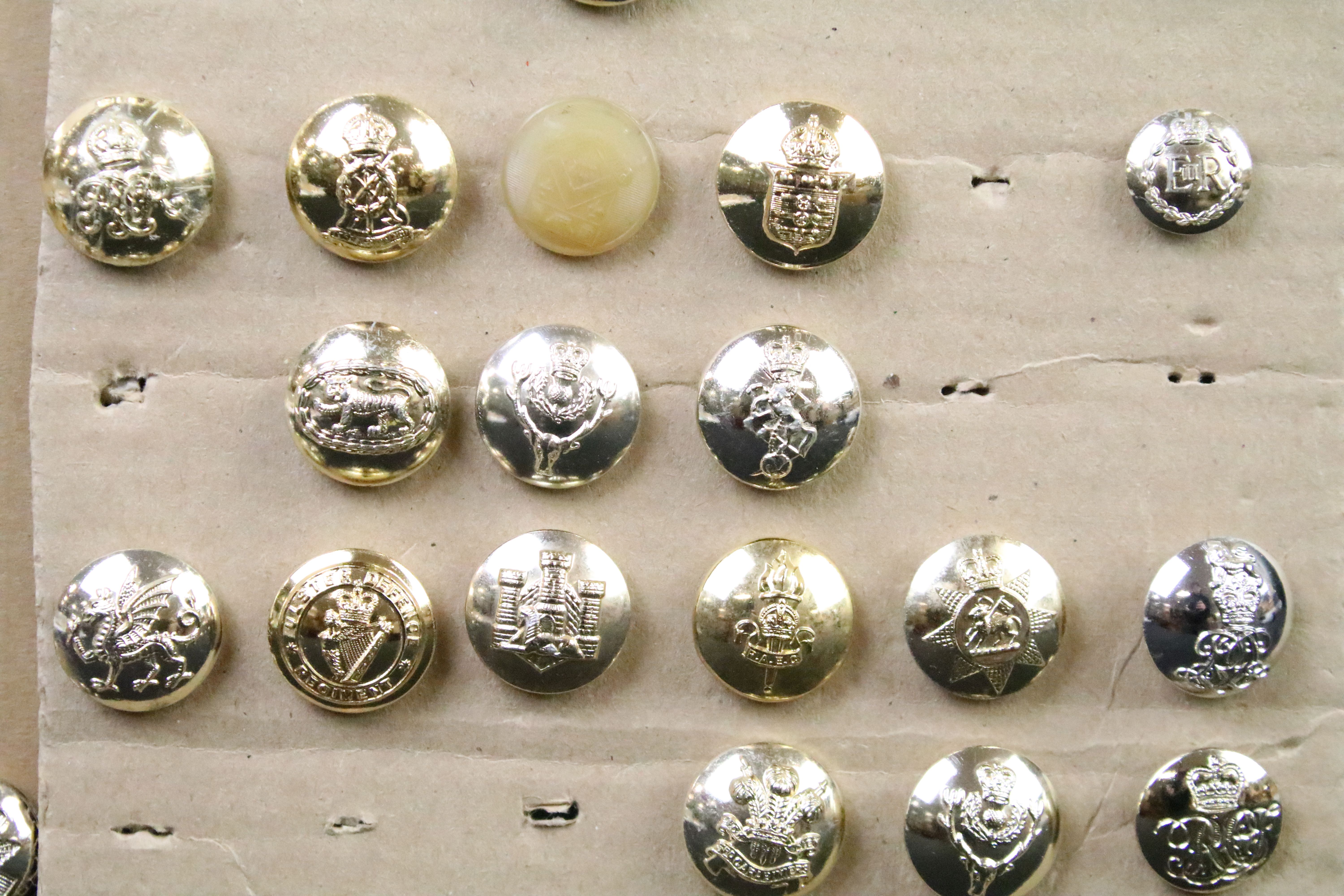 A collection of mainly Staybrite British military buttons to include the Ulster Defence Regiment, - Image 5 of 10