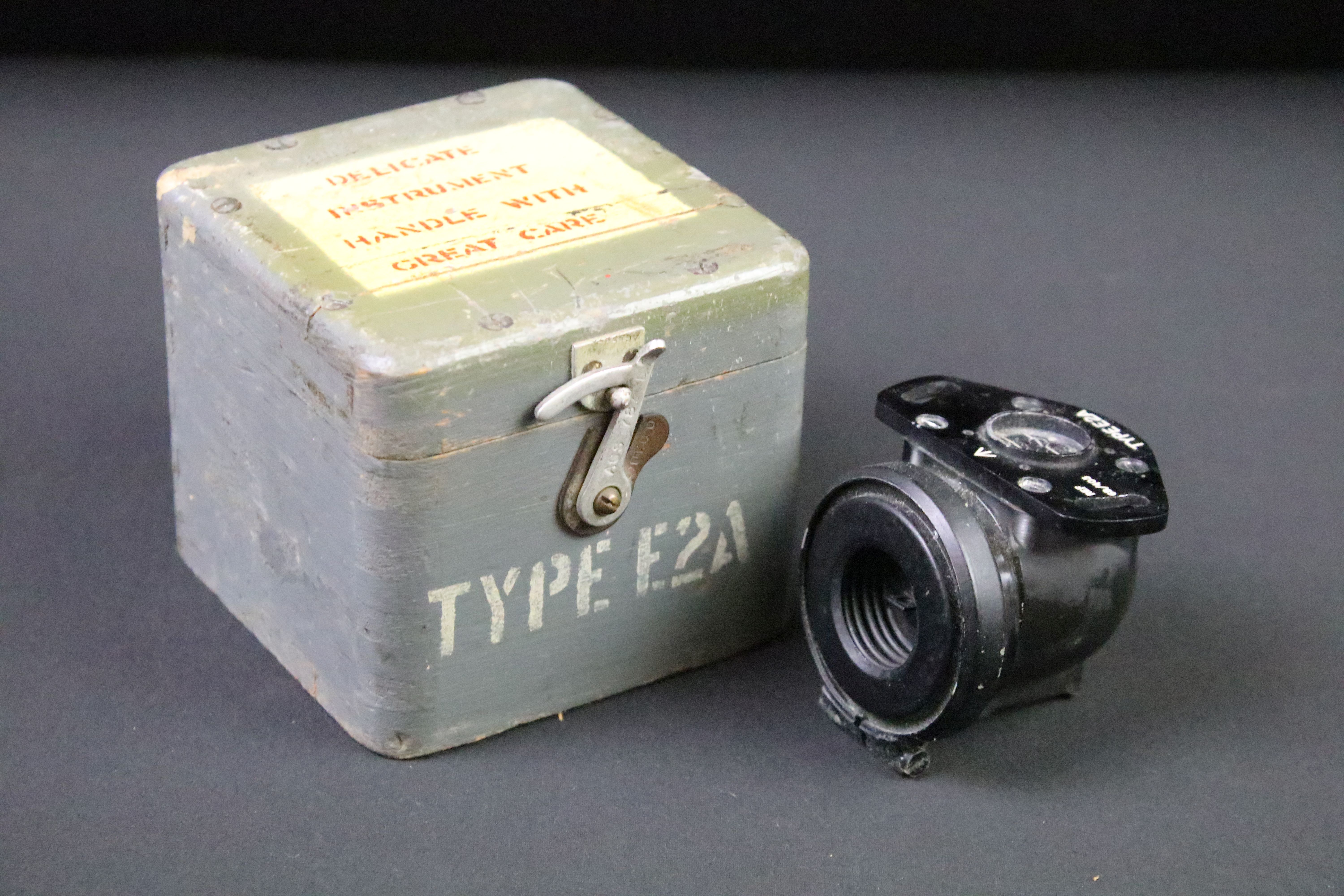 A British military issued RAF / Air Ministry aircraft Type E2A compass within fitted wooden box.