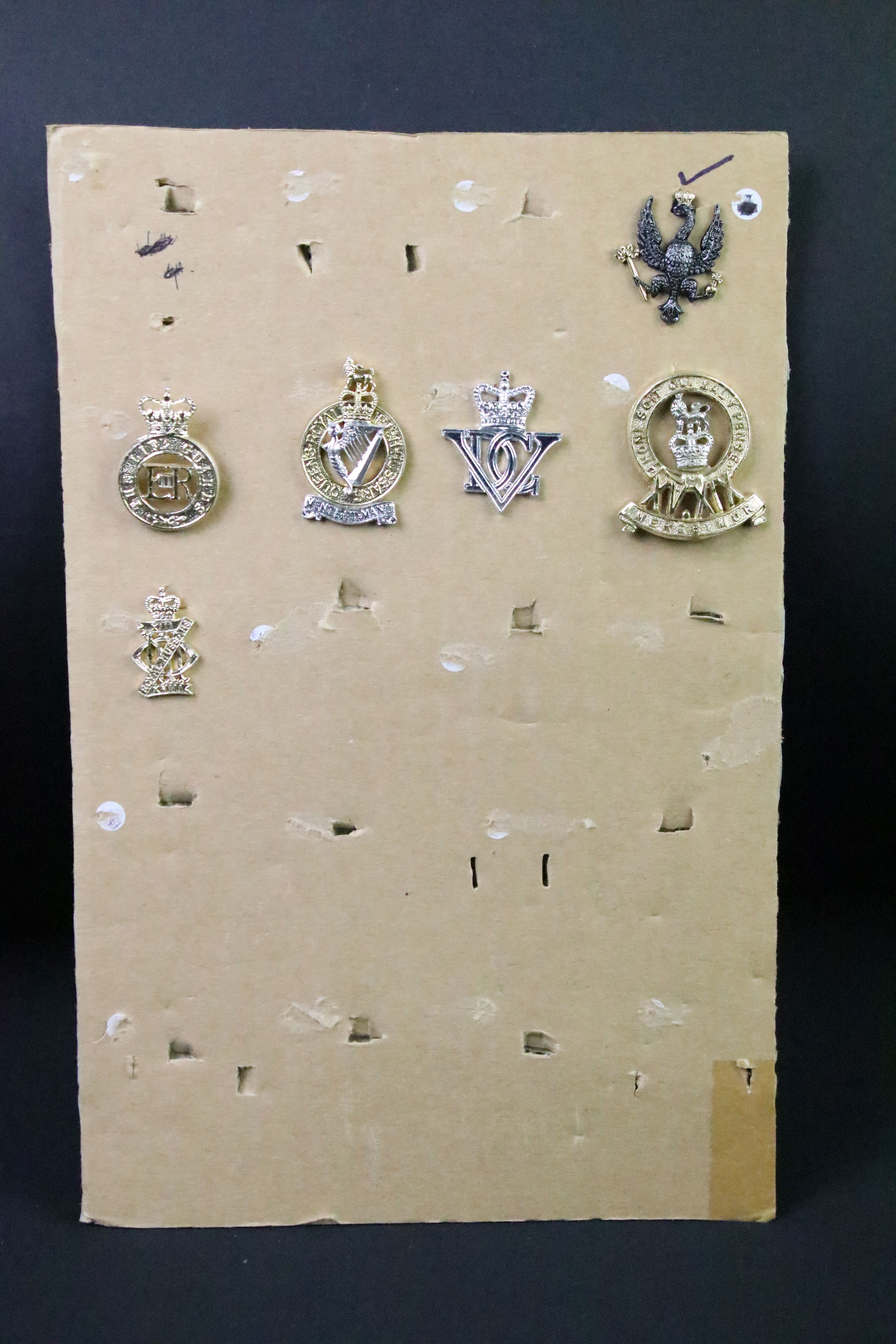 A collection of mainly Staybrite British military buttons and badges to include The Royal Marines, - Image 2 of 9