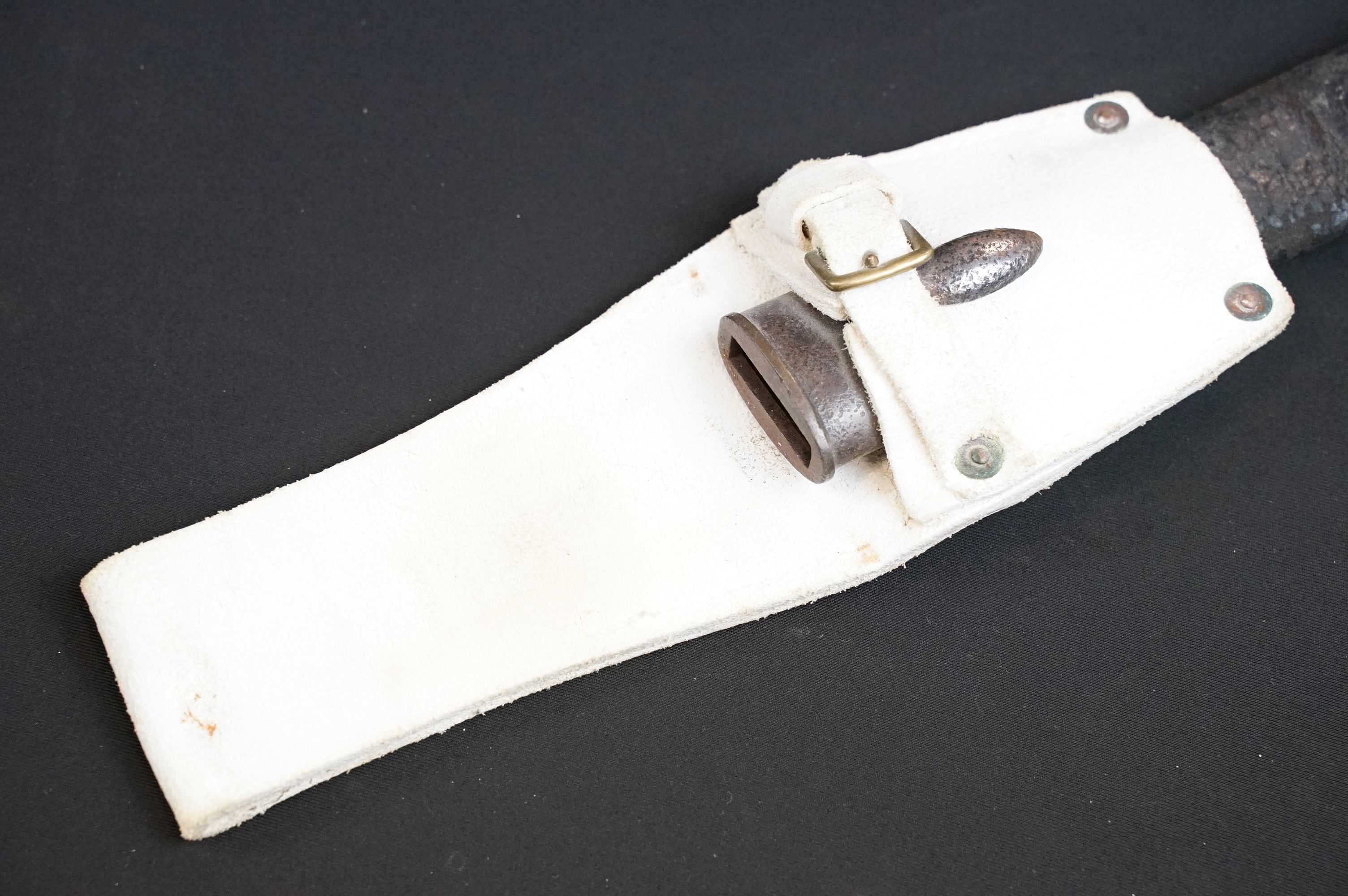 A British bayonet with good clear markings to the blade complete with scabbard and white leather - Image 11 of 16