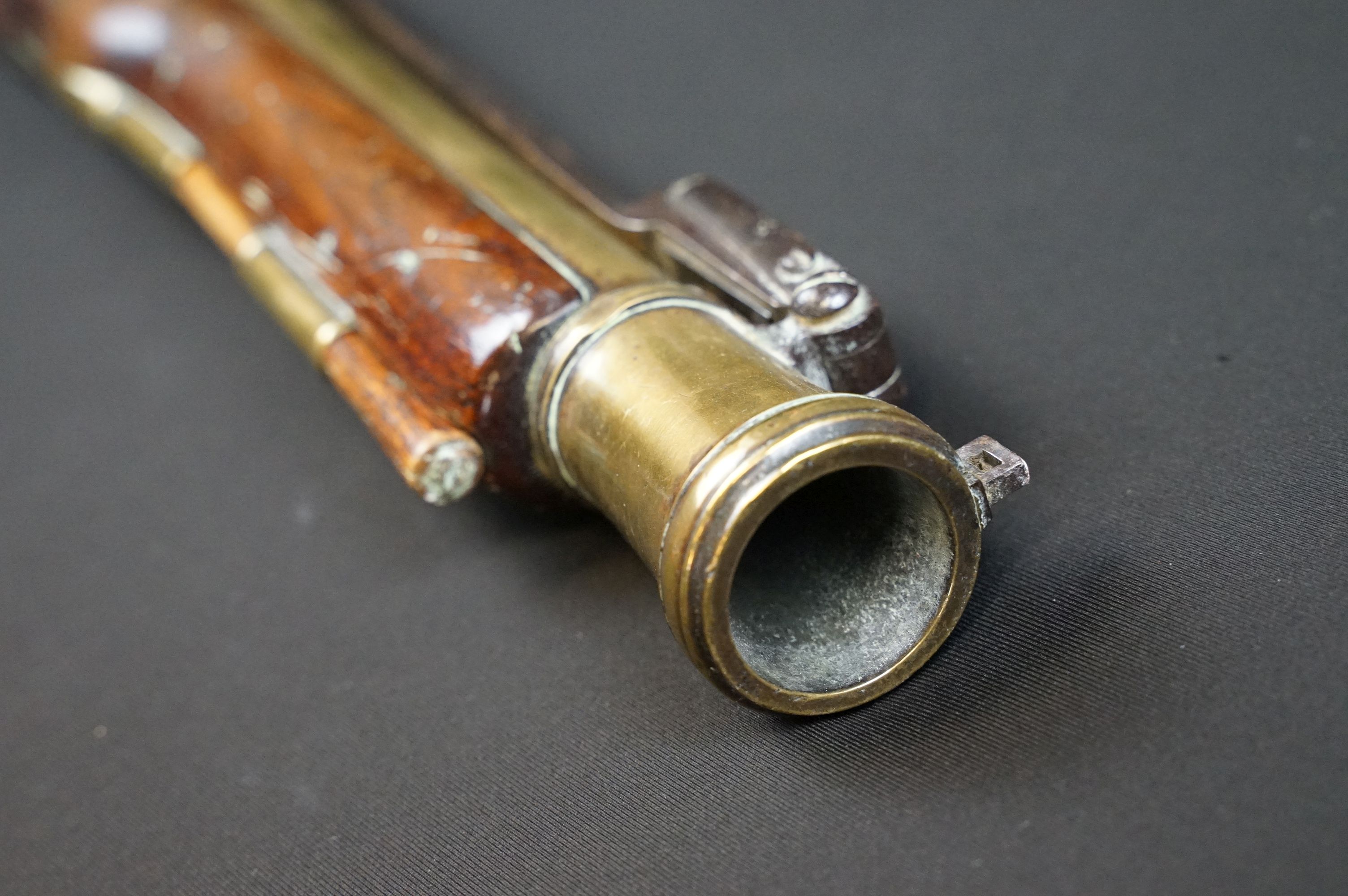 A FLINTLOCK COACHING BLUNDERBUSS by Mewis & Co, with 14 1/2" brass bell ended barrel, Birmingham - Image 15 of 19