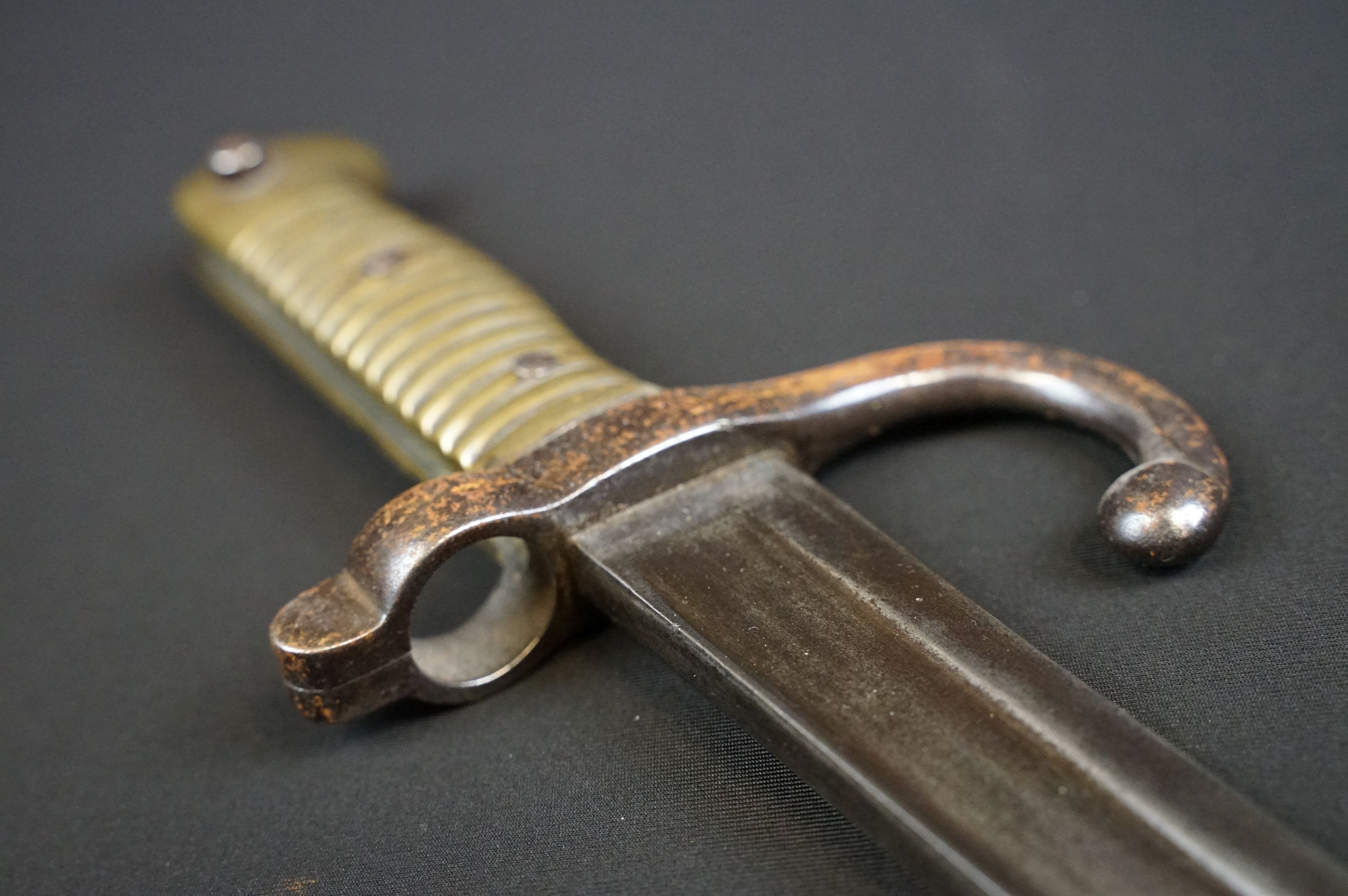 A French M1866 Chassepot Bayonet together with scabbard. - Image 11 of 16