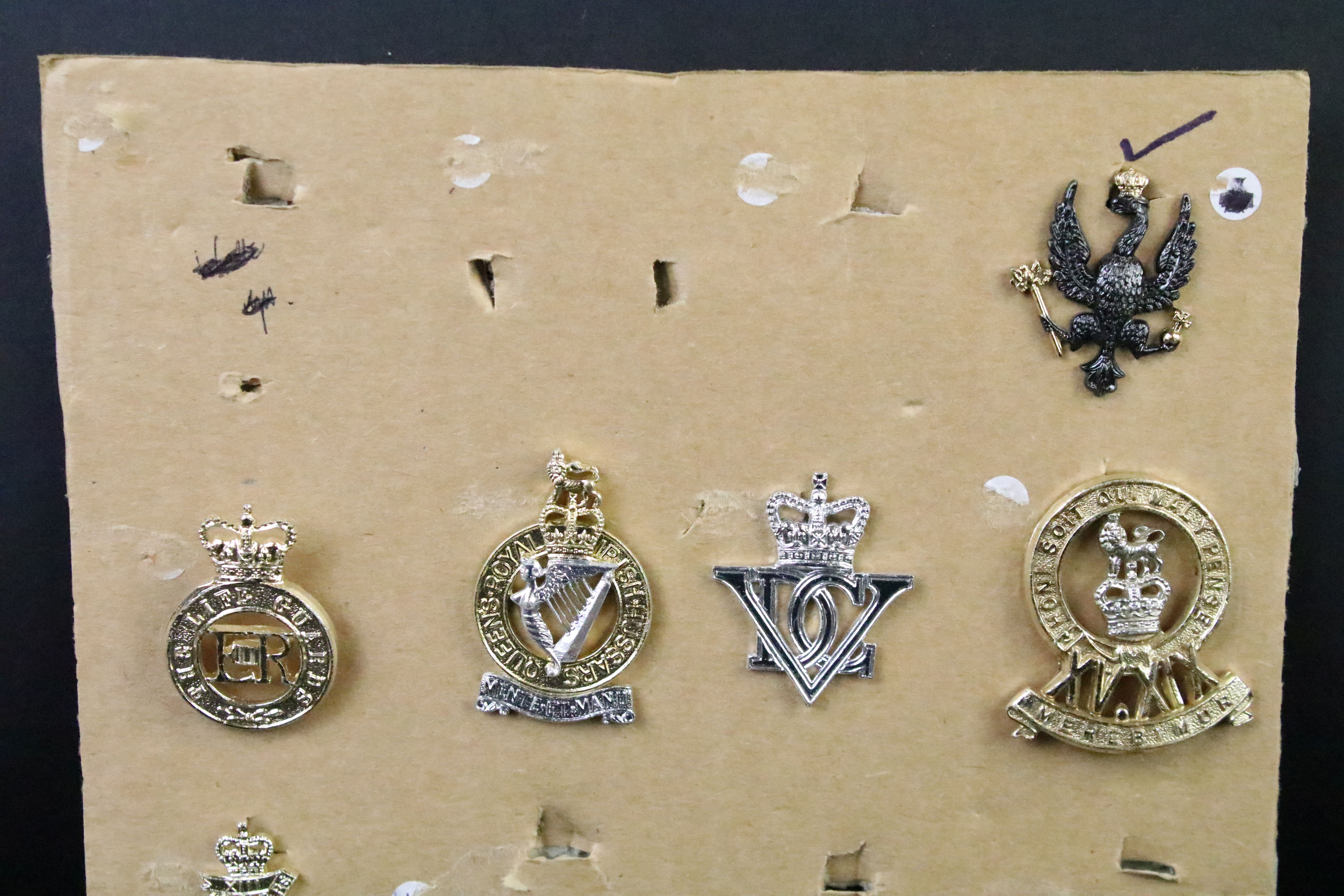 A collection of mainly Staybrite British military buttons and badges to include The Royal Marines, - Image 3 of 9