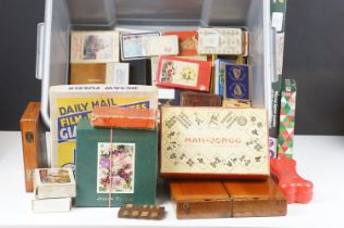 Collection of vintage games, puzzles & playing cards to include Mah-Jongg, solitaire, travelling