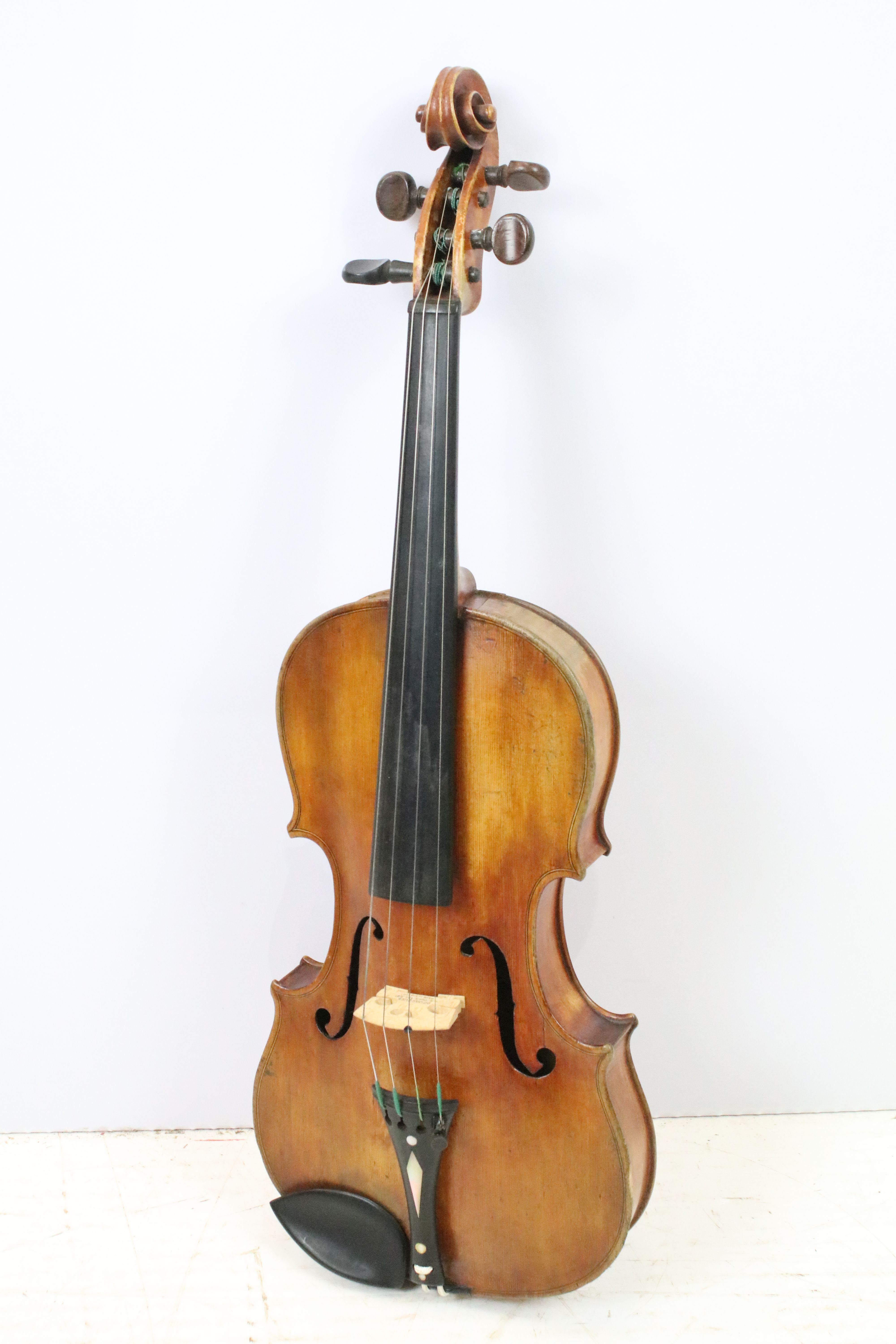 Cased violin, complete with bow and case - Image 2 of 7