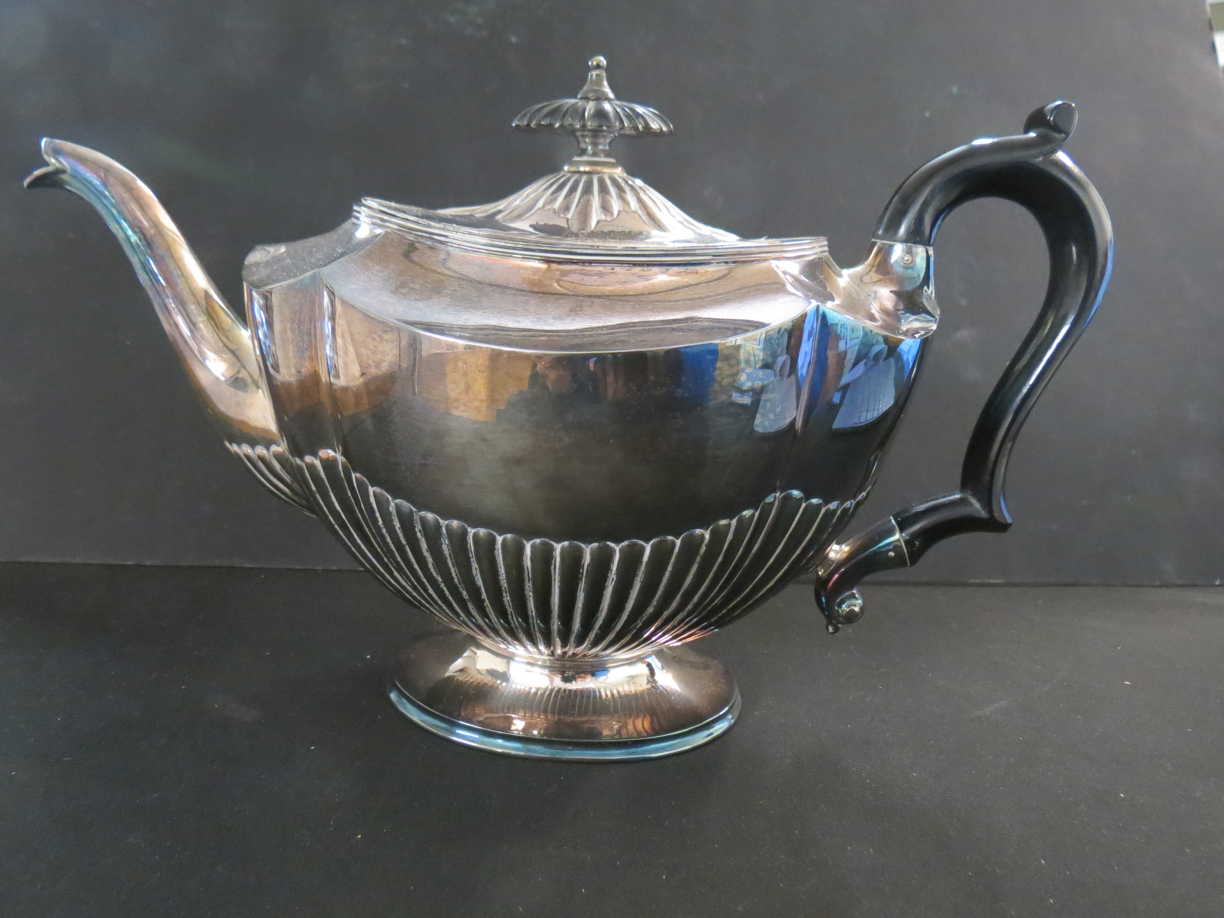 Collection of mixed silver & silver plate, mainly flatware, featuring a silver hallmarked - Image 7 of 8