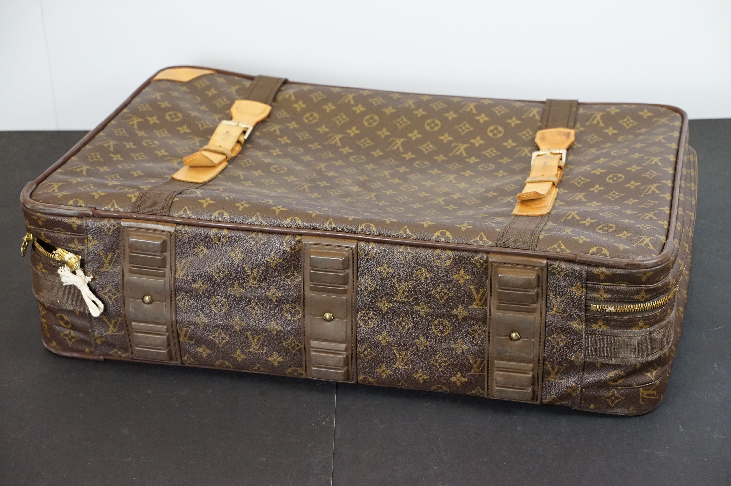 Louis Vuitton - Satellite suitcase having a monogrammed body with two canvas straps and brown - Image 6 of 18