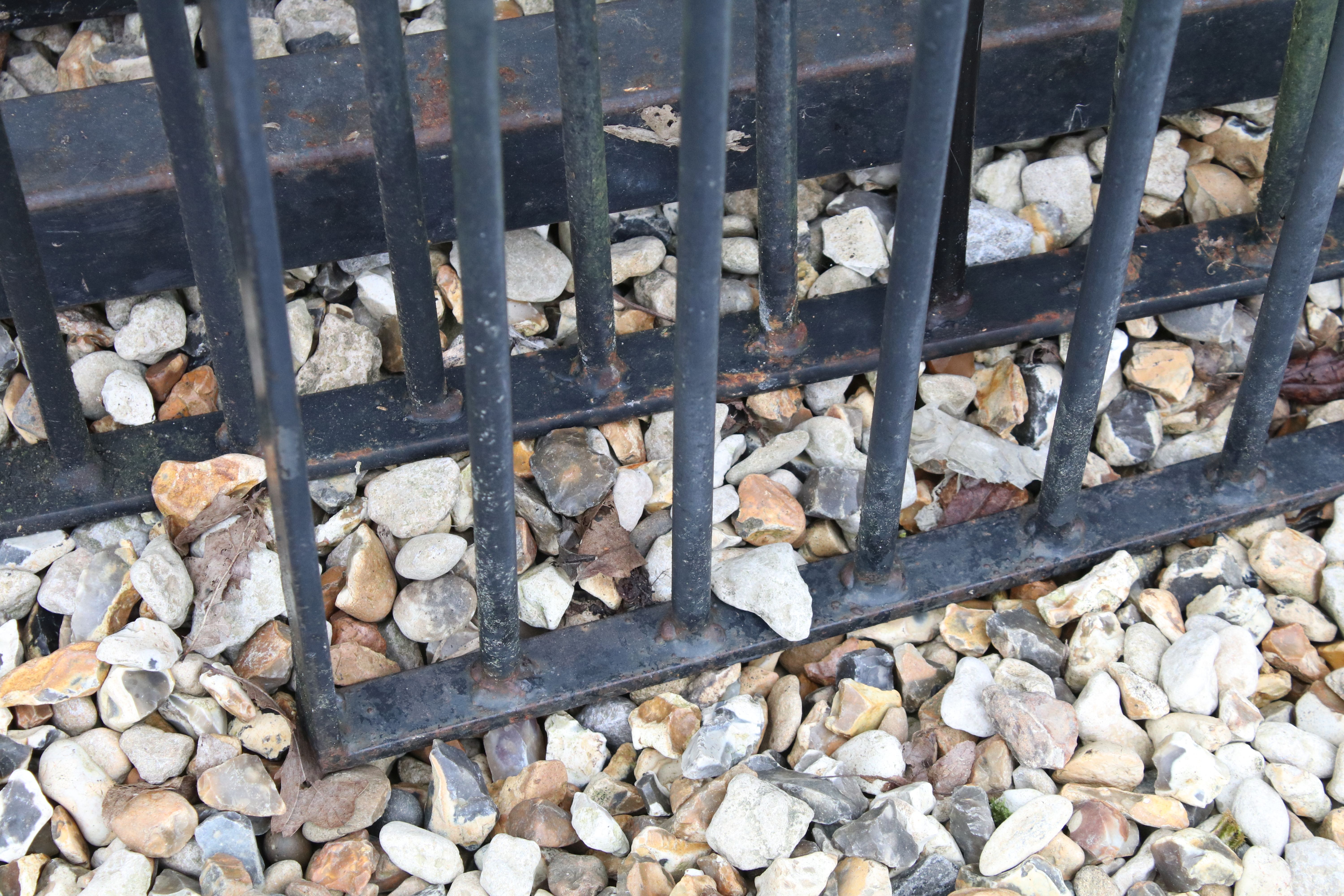 Two wrought iron metal gates, with two gate posts, the larger 170cm high x 115cm wide (including - Image 4 of 6