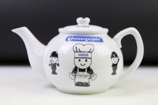 Rare Wade ' Homepride ' Teapot featuring Fred, 15cm high