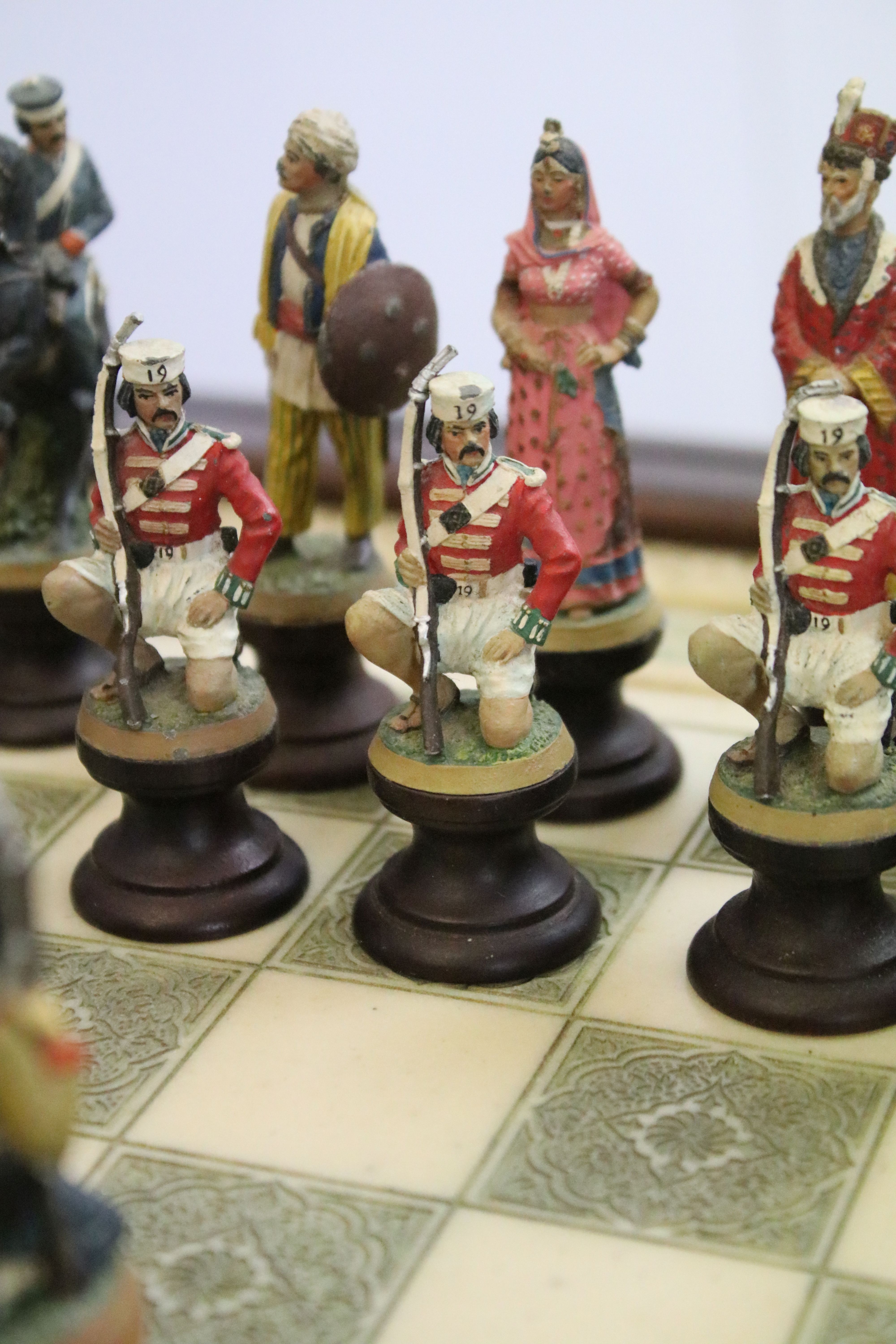 Franklin Mint The Raj Chess Set with marble effect chess board within a mahogany frame raised on a - Image 5 of 12
