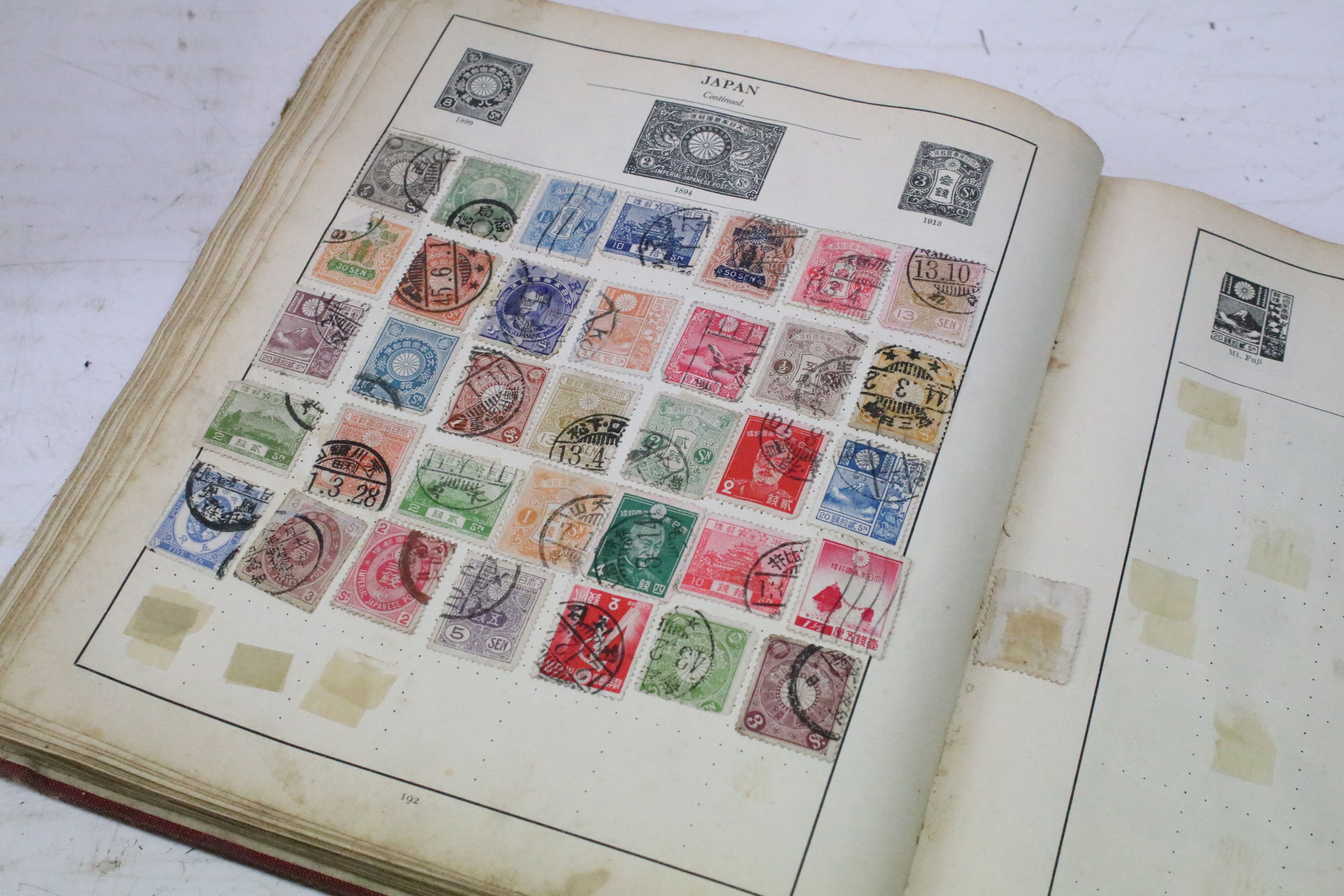 Approximately 100 loose late 20th Century presentation pack stamps, together with an album of - Bild 7 aus 21