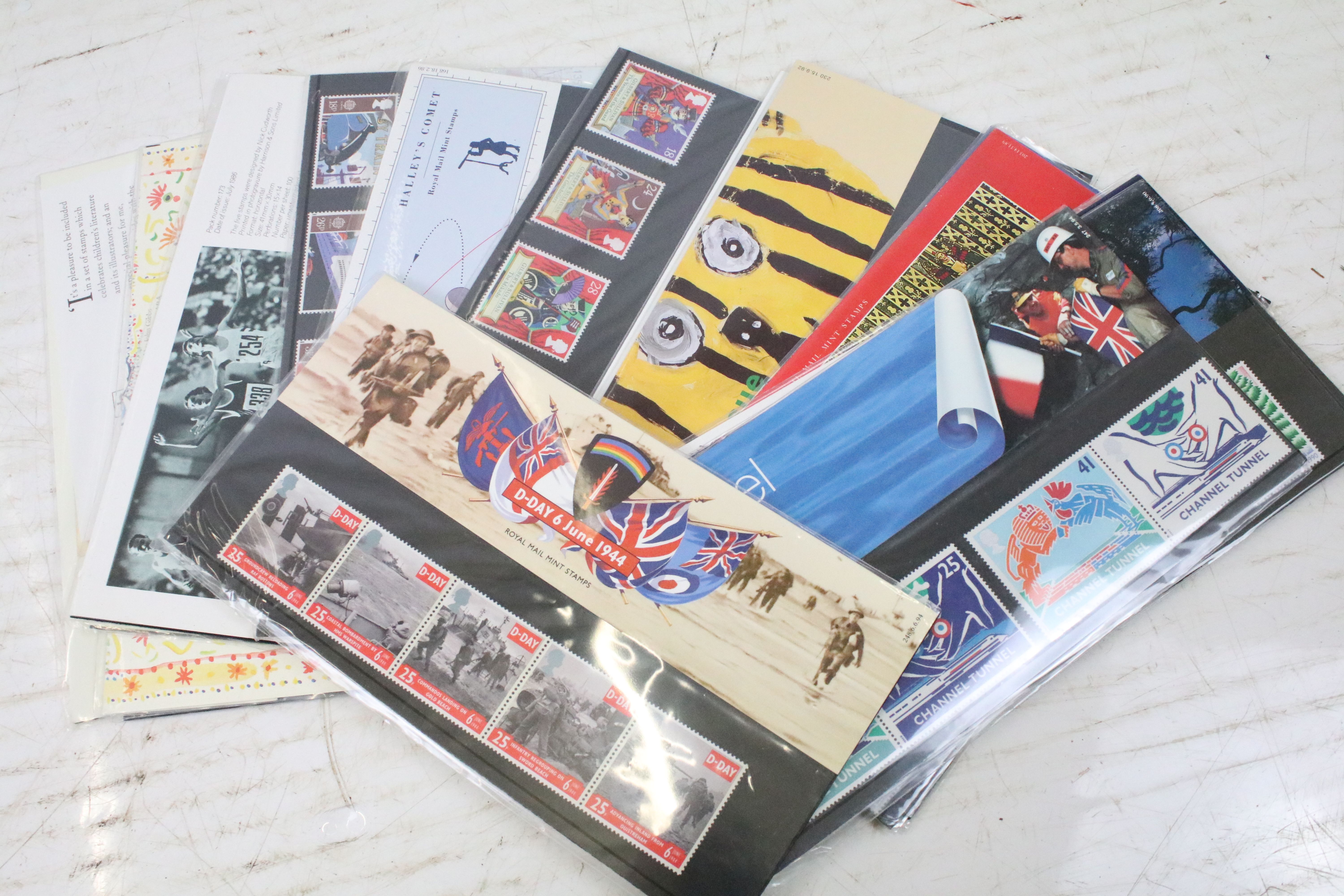 Small collection of mainly British presentation packs together with a quantity of new stamps on - Image 5 of 8