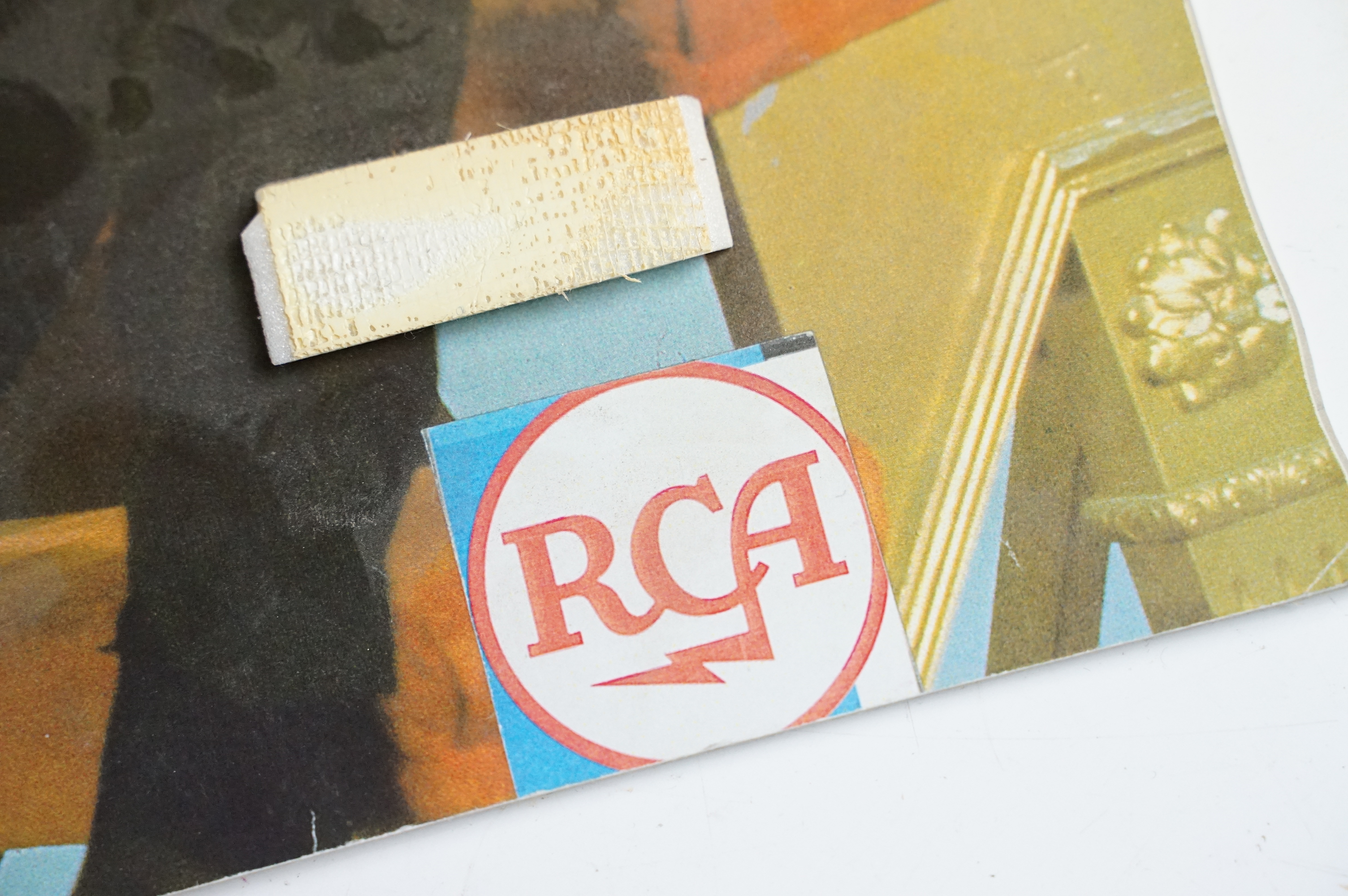 Table top easel back cardboard cut out of Elvis Presley advertising the record label RCA - Image 4 of 5