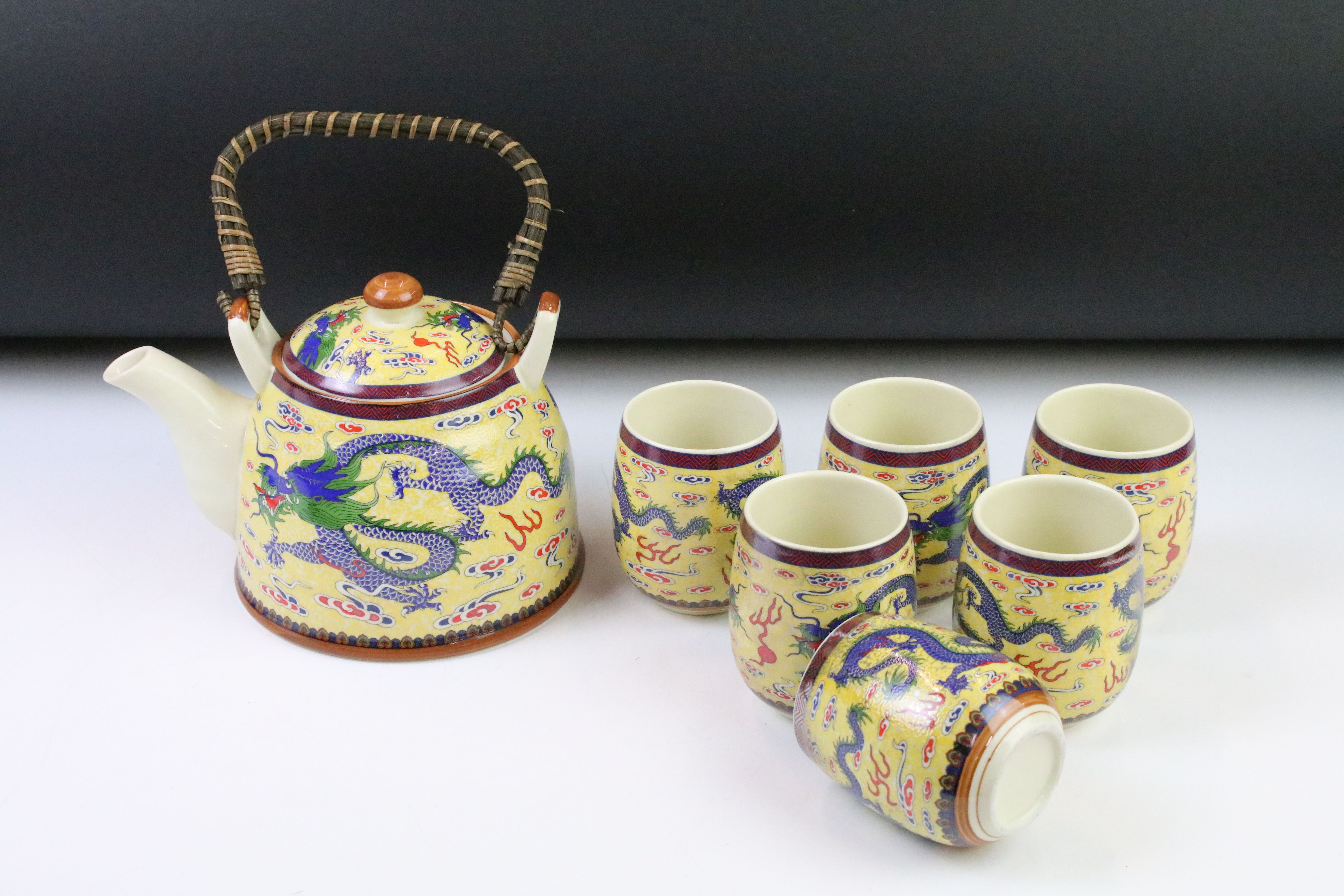 20th Century Chinese tea set including six tea cups and teapot, all being decorated with blue - Image 2 of 10