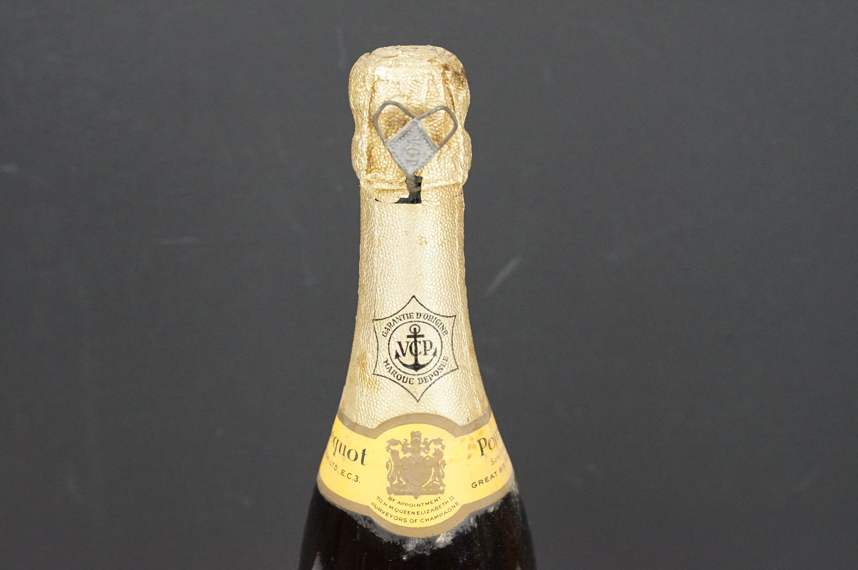 A bottle of 1947 Veuve Clicquot Ponsardin Champagne. Measures 27cm tall. - Image 3 of 3