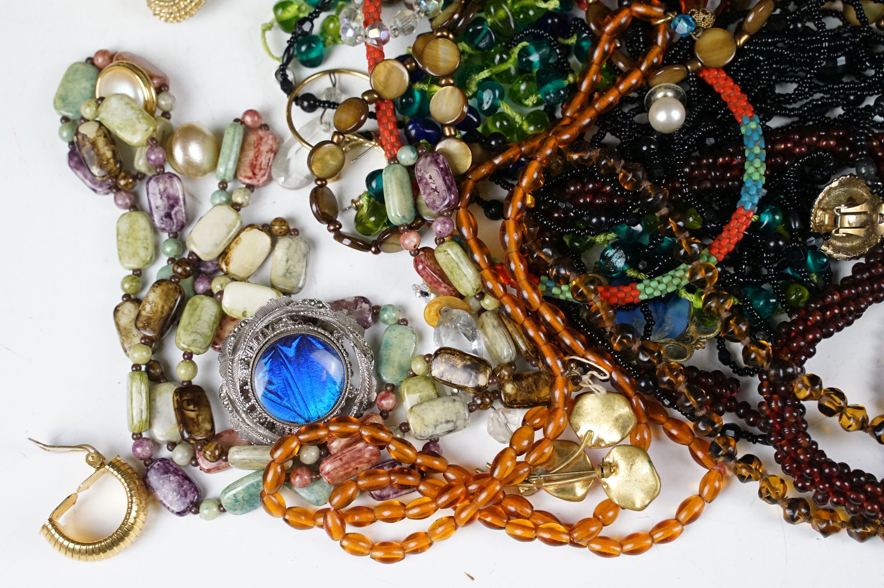 A collection of mainly vintage costume jewellery to include beaded necklaces, wristwatch, - Image 2 of 8