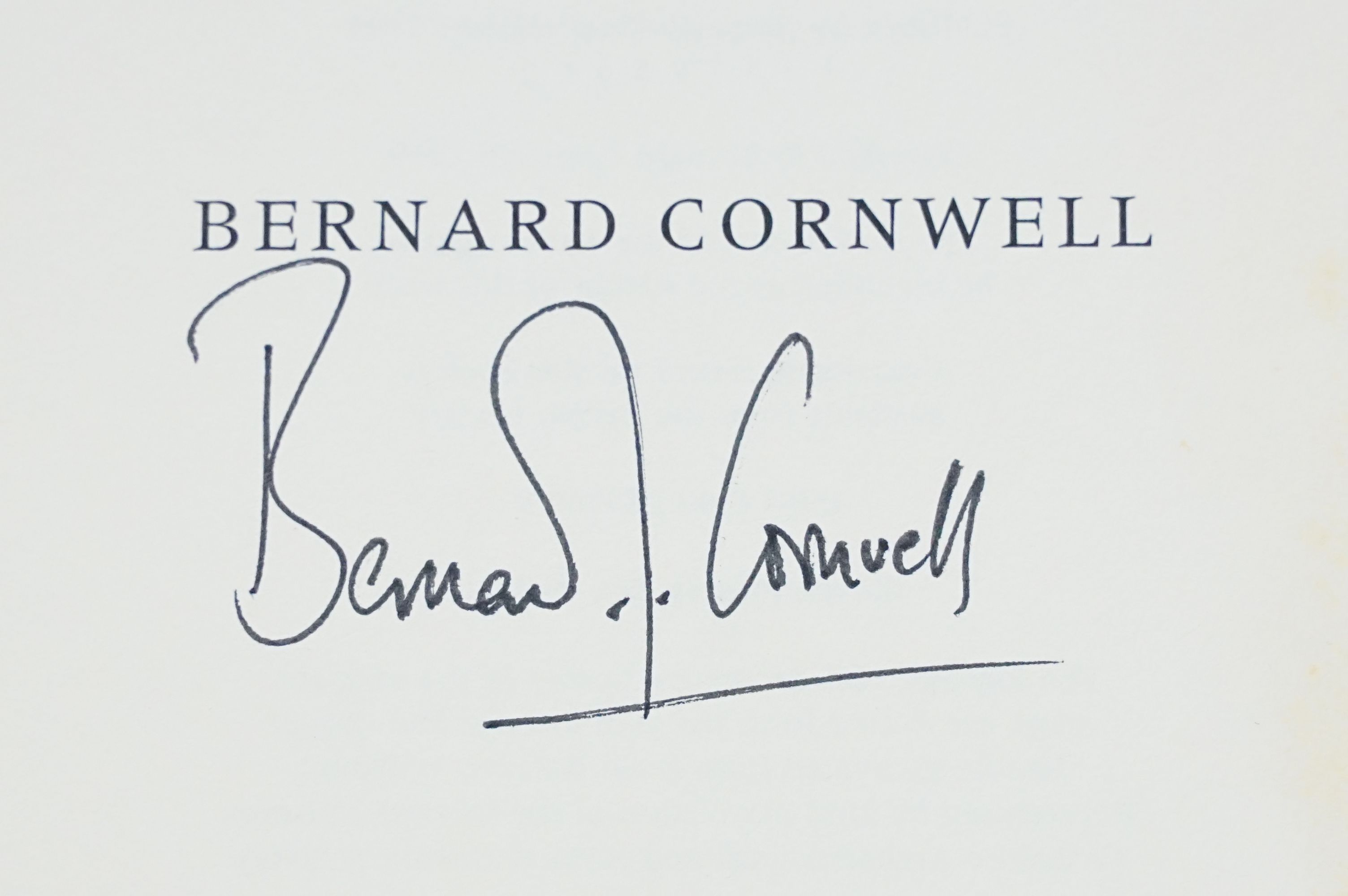 Books - Two Bernard Cornwell signed first edition hardback books to include 'The Last Kingdom' - Image 3 of 6