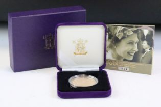 A Royal Mint 2006 Her Majesty Queen Elizabeth II 80th Birthday £5 gold proof coin, encapsulated
