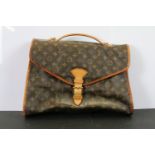 Louis Vuitton - Beverly shoulder bag having a monogrammed body, removable strap with tan leather