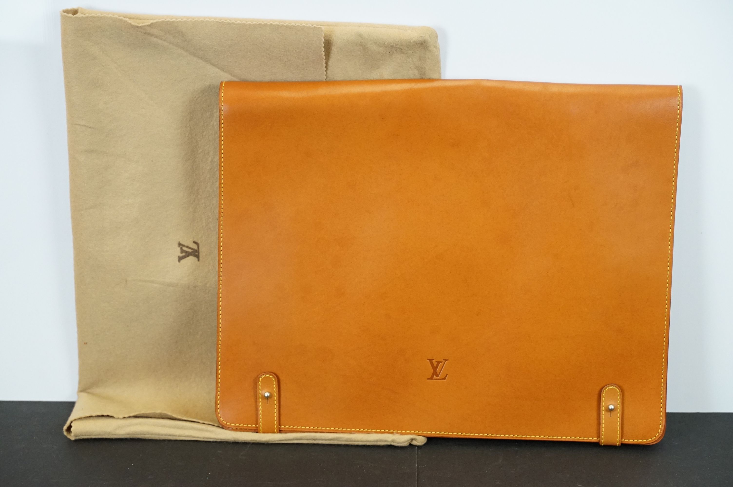 Louis Vuitton - Brown leather document case bag of folded rectangular shape with monogram to front