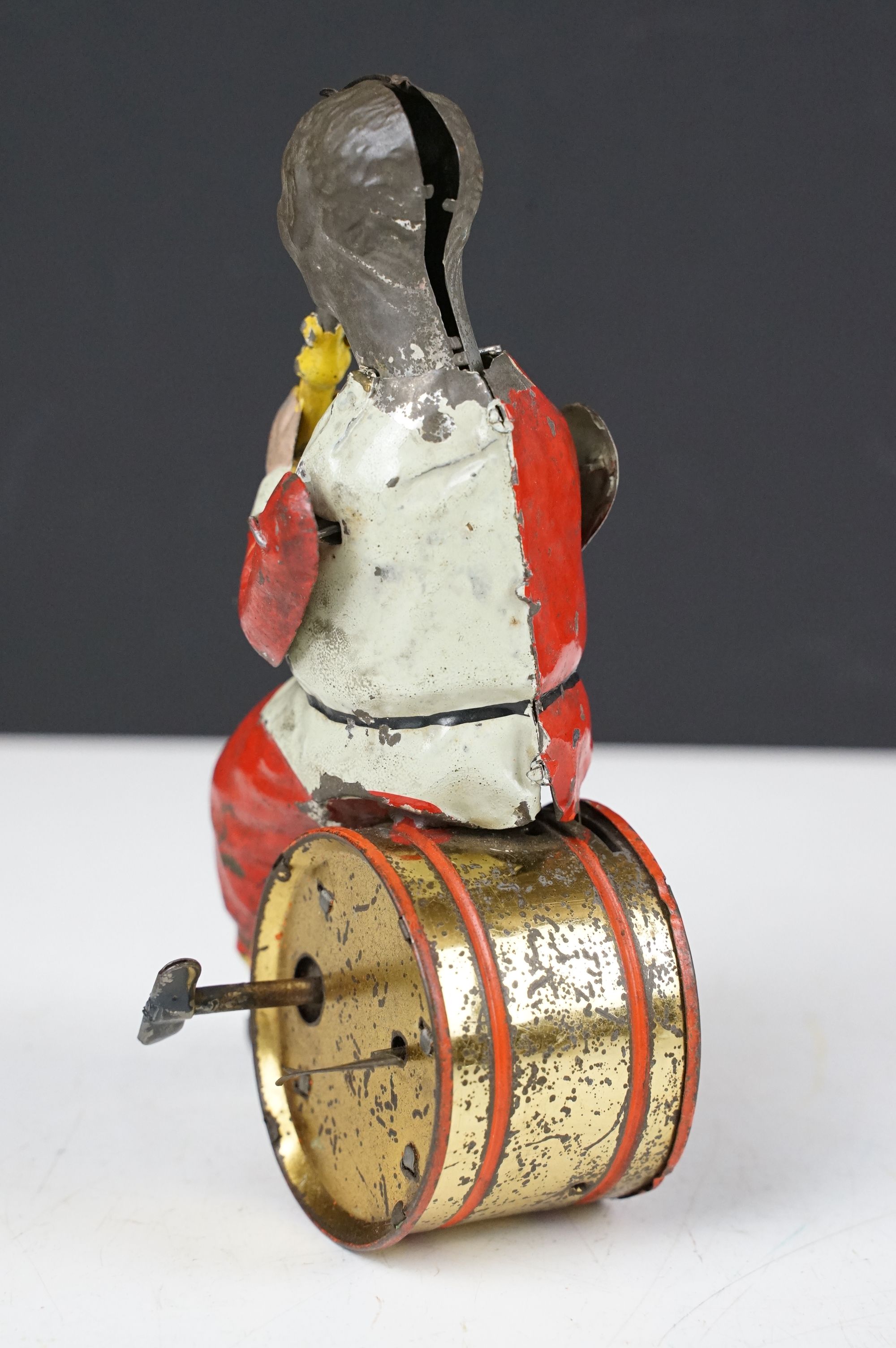 Early 20th century German tinplate clockwork toy, in the manner of Gunthermann, modelled as a - Image 4 of 7