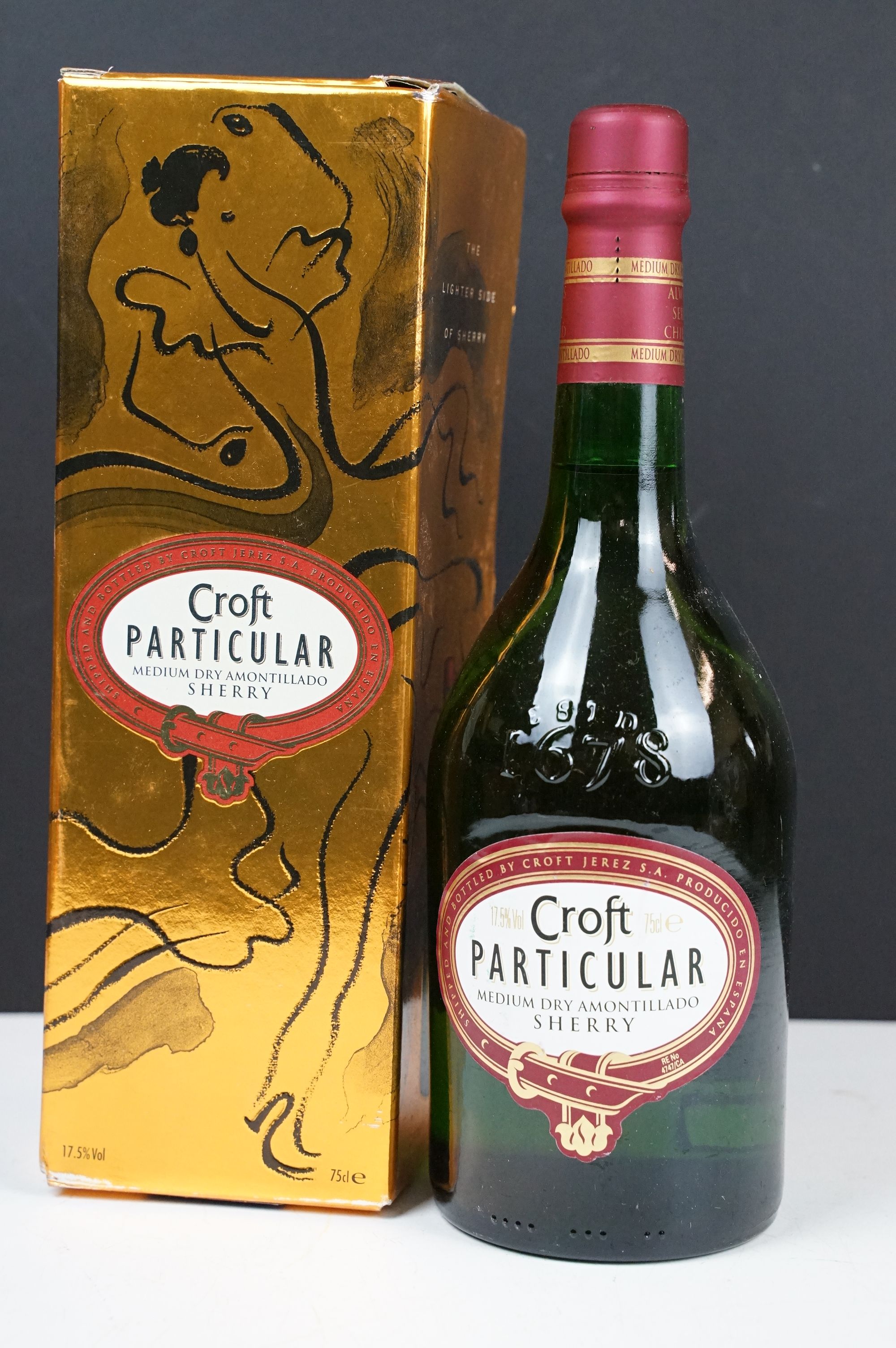 Collection of alcohol to include two bottles of Croft Particular sherry, sweet pale cream sherry, - Image 9 of 9