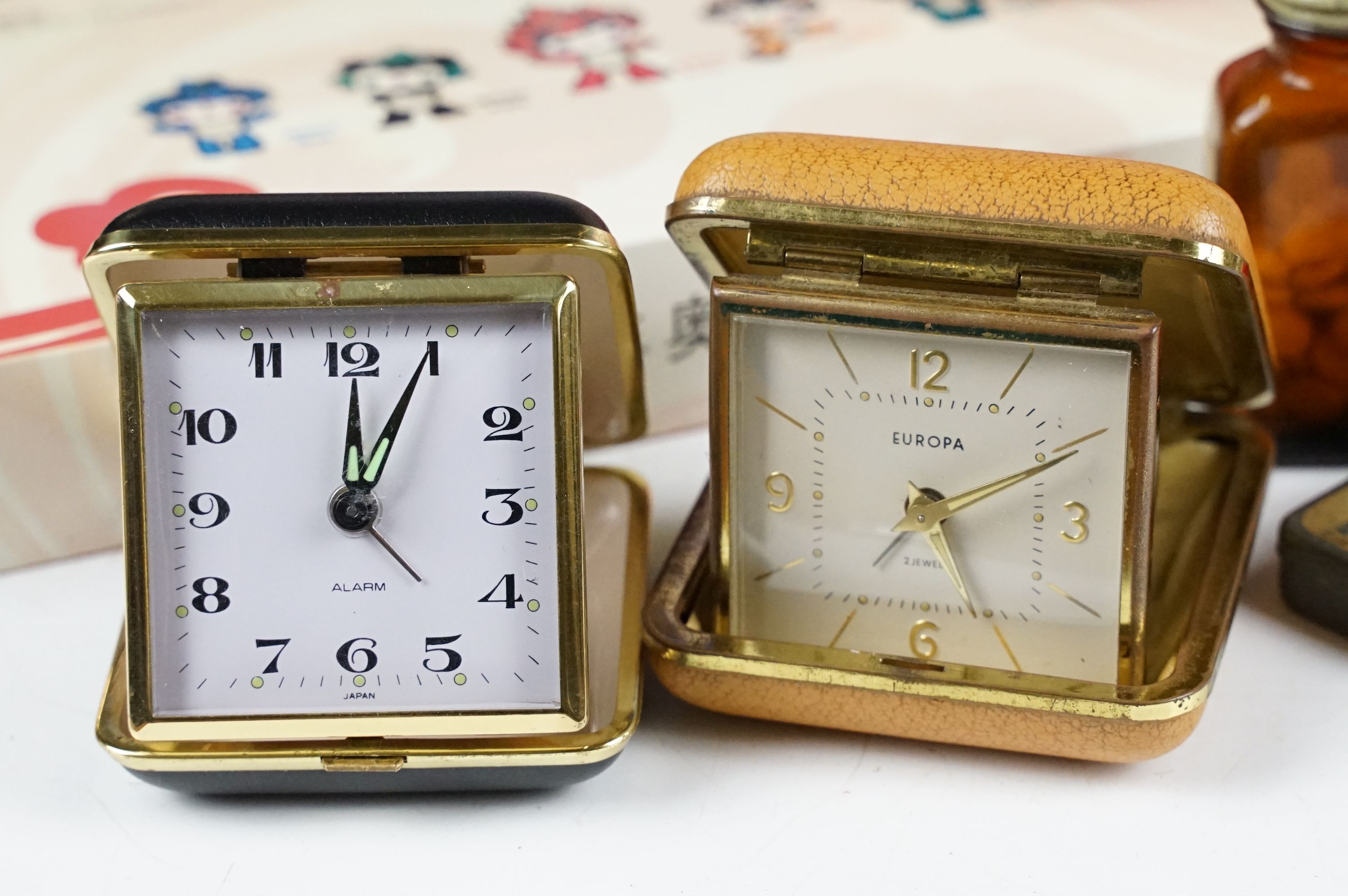 Mixed collectables, jewellery & watches, featuring silver, the lot featuring a Sekonda watch, - Image 2 of 12