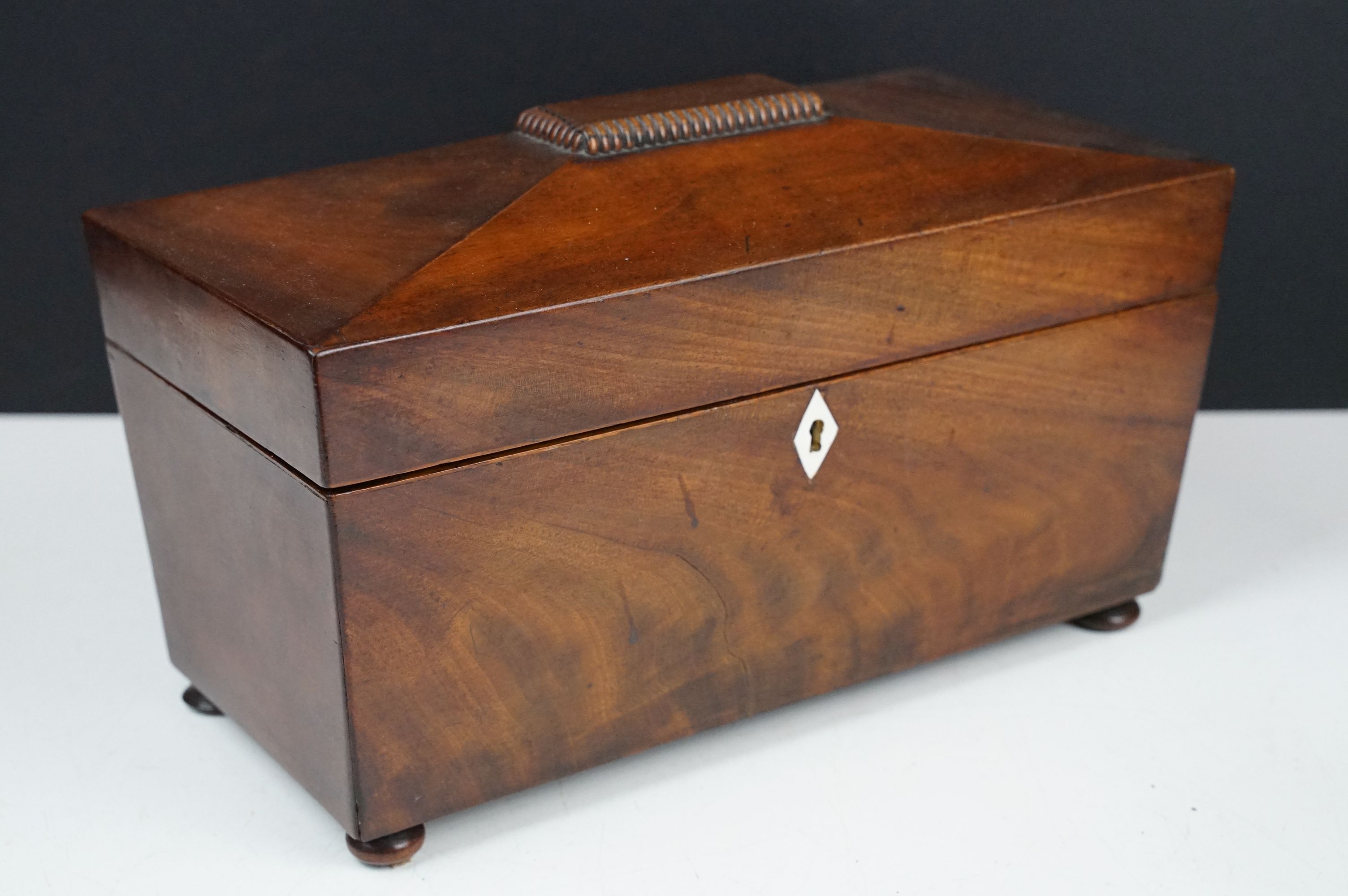 Regency Mahogany Sarcophagus Tea Caddy, the hinged lid opening to two lidded compartments and - Image 5 of 5