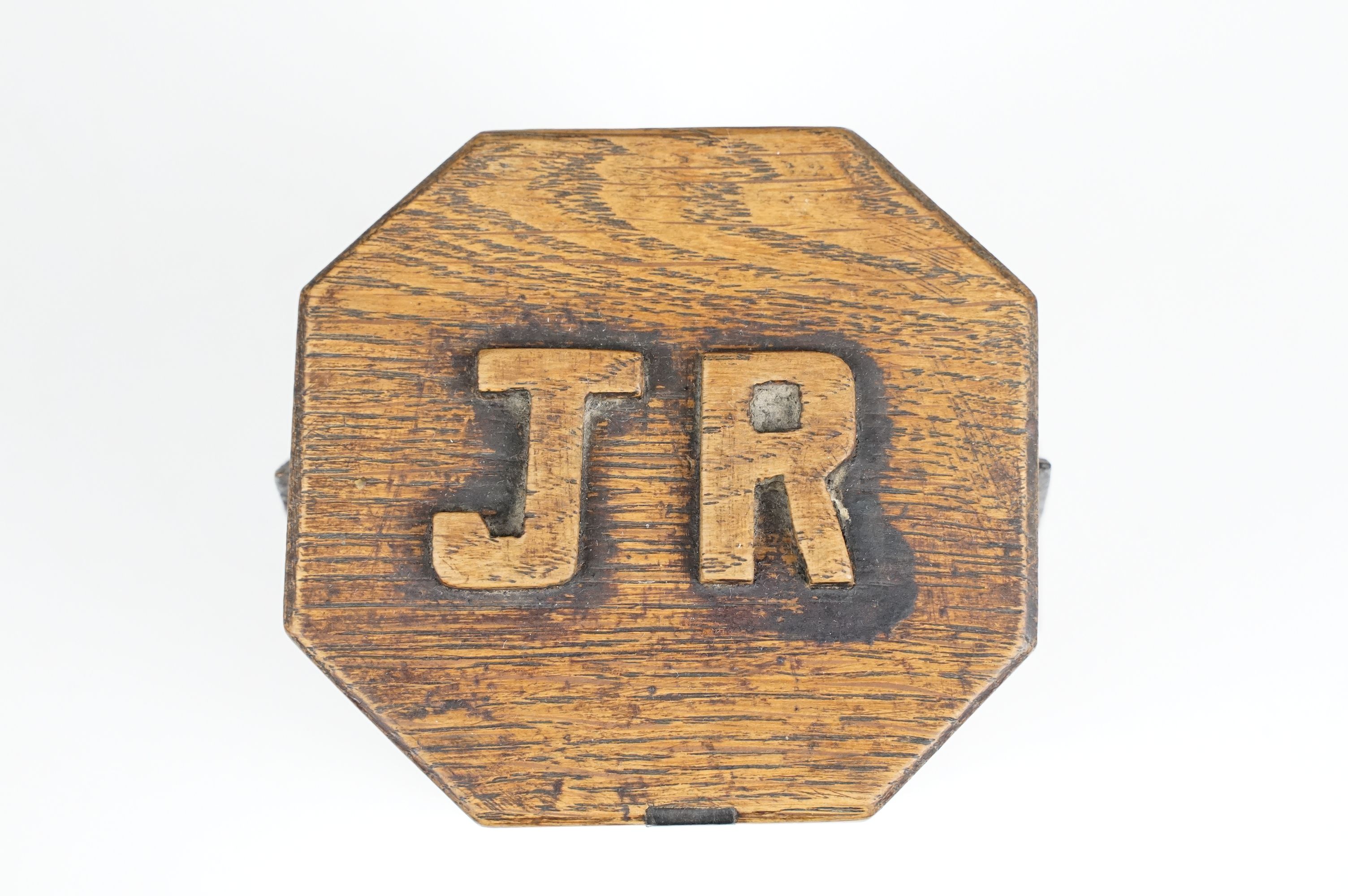 Early-to-mid 20th C tobacco jar with 'JR' initials to lid and Art Deco geometric detail, approx 11cm - Image 5 of 7