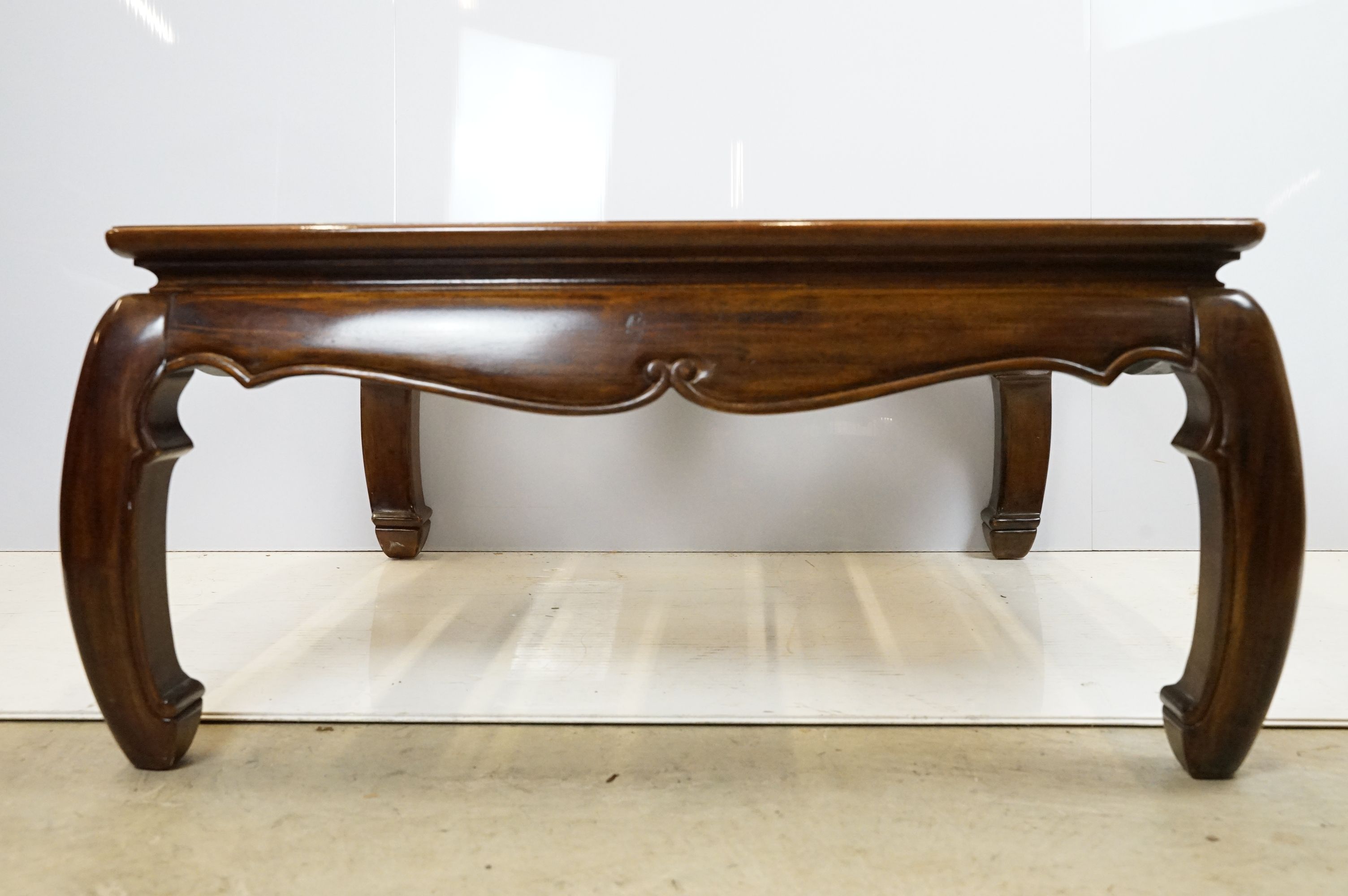 Walnut coffee table, in the Oriental style, with five bevelled glass panels, 44cm high x 96.5cm wide - Image 3 of 11