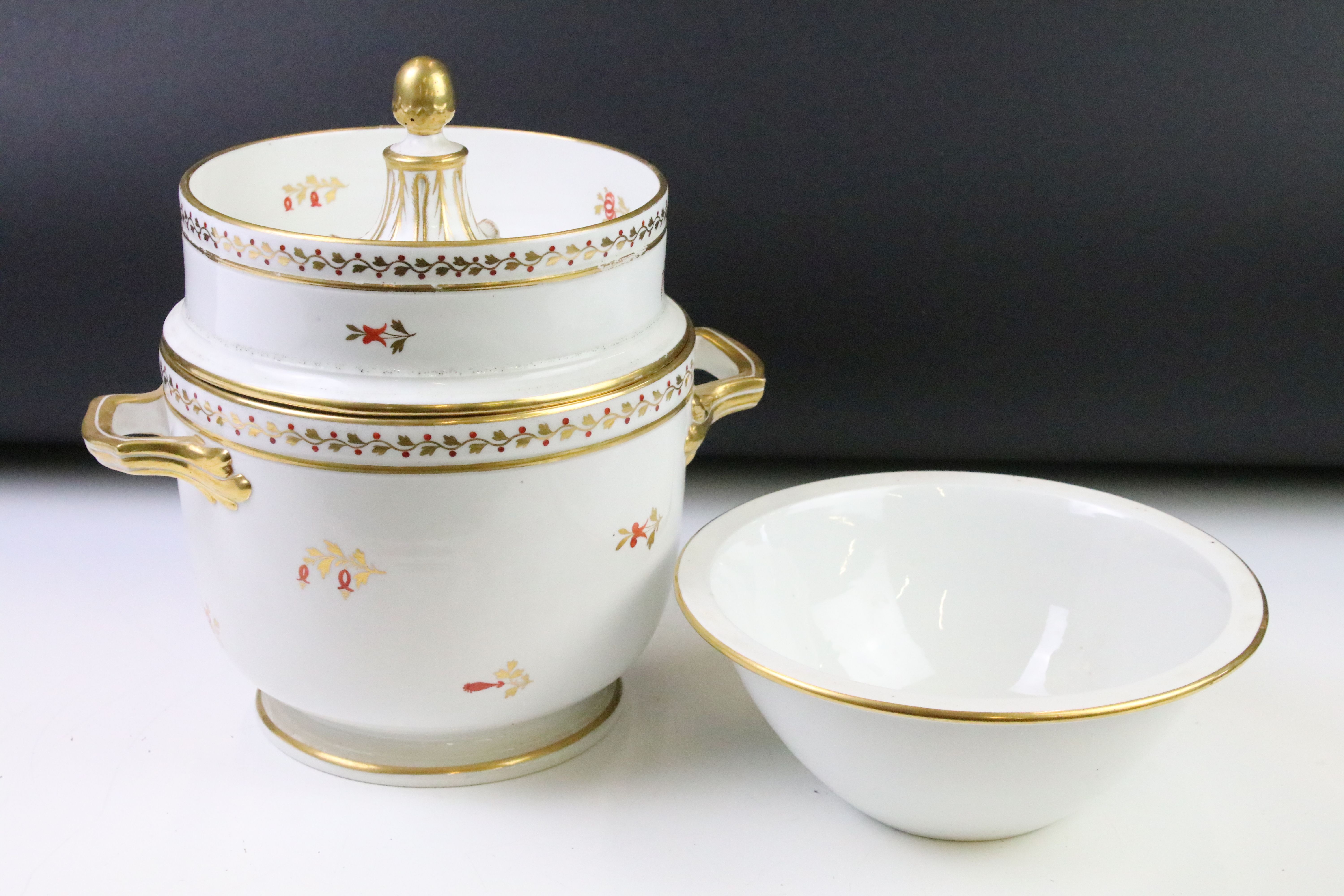 Late 18th / early 19th Century Crown Derby ice pail and cover having twin handles, gilt detailing of
