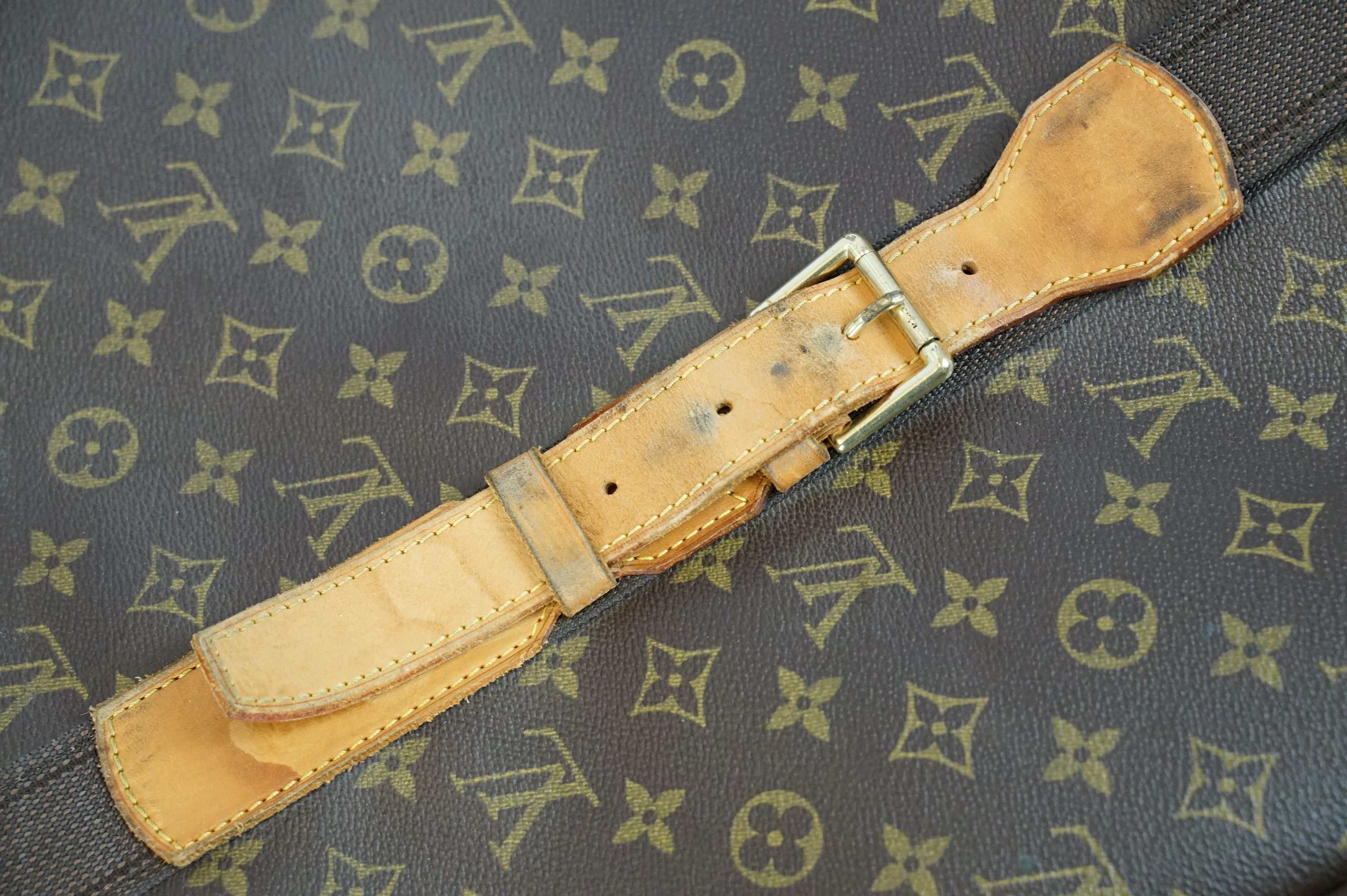 Louis Vuitton - Satellite suitcase having a monogrammed body with two canvas straps and brown - Image 8 of 18