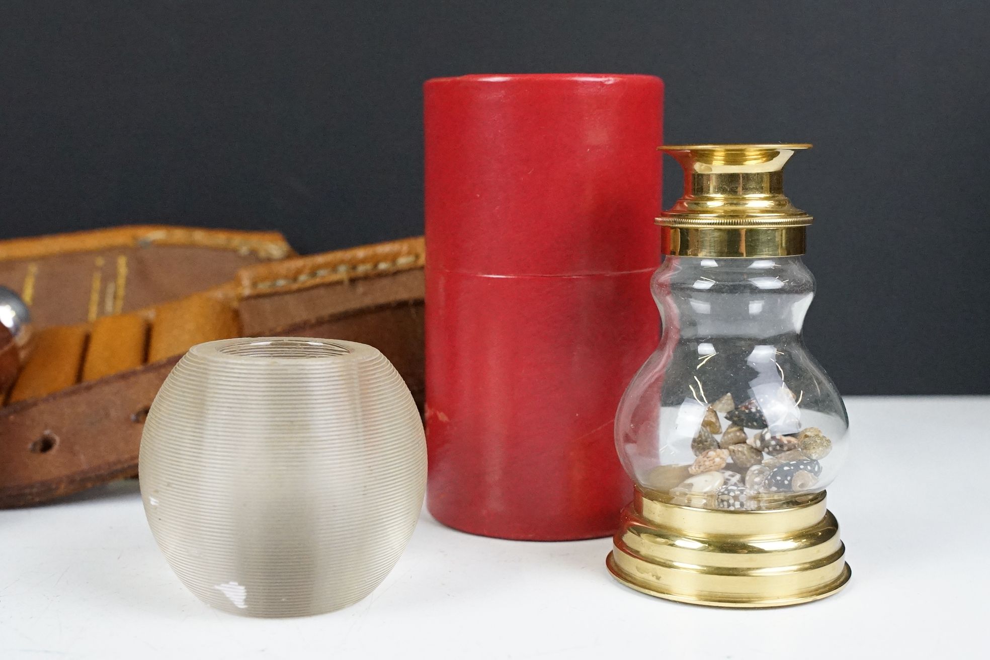 Group of mixed collectables to include hip flasks (featuring a James Dixon & Sons leather example), - Image 3 of 7