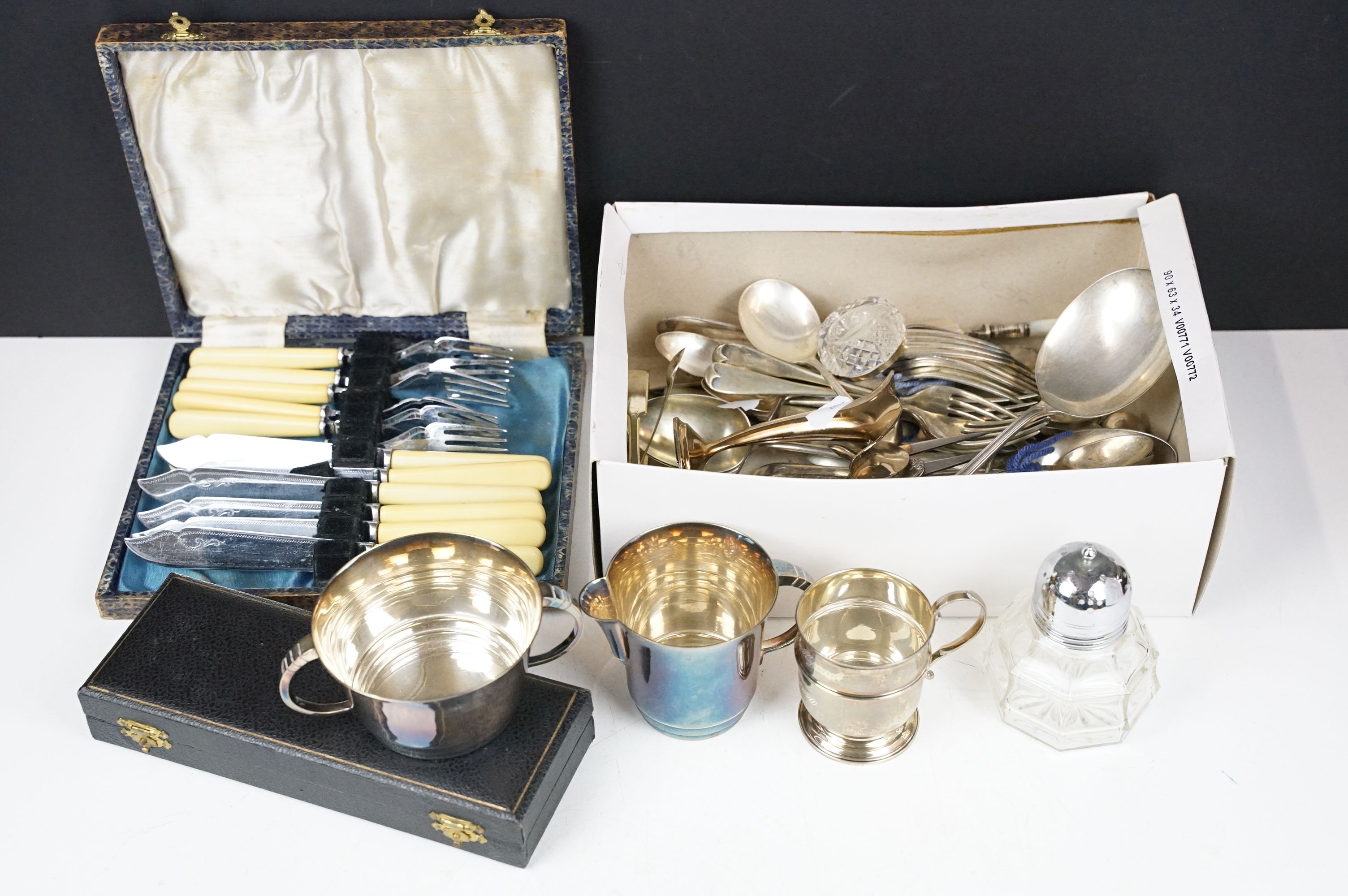 Collection of mixed silver & silver plate, mainly flatware, featuring a silver hallmarked