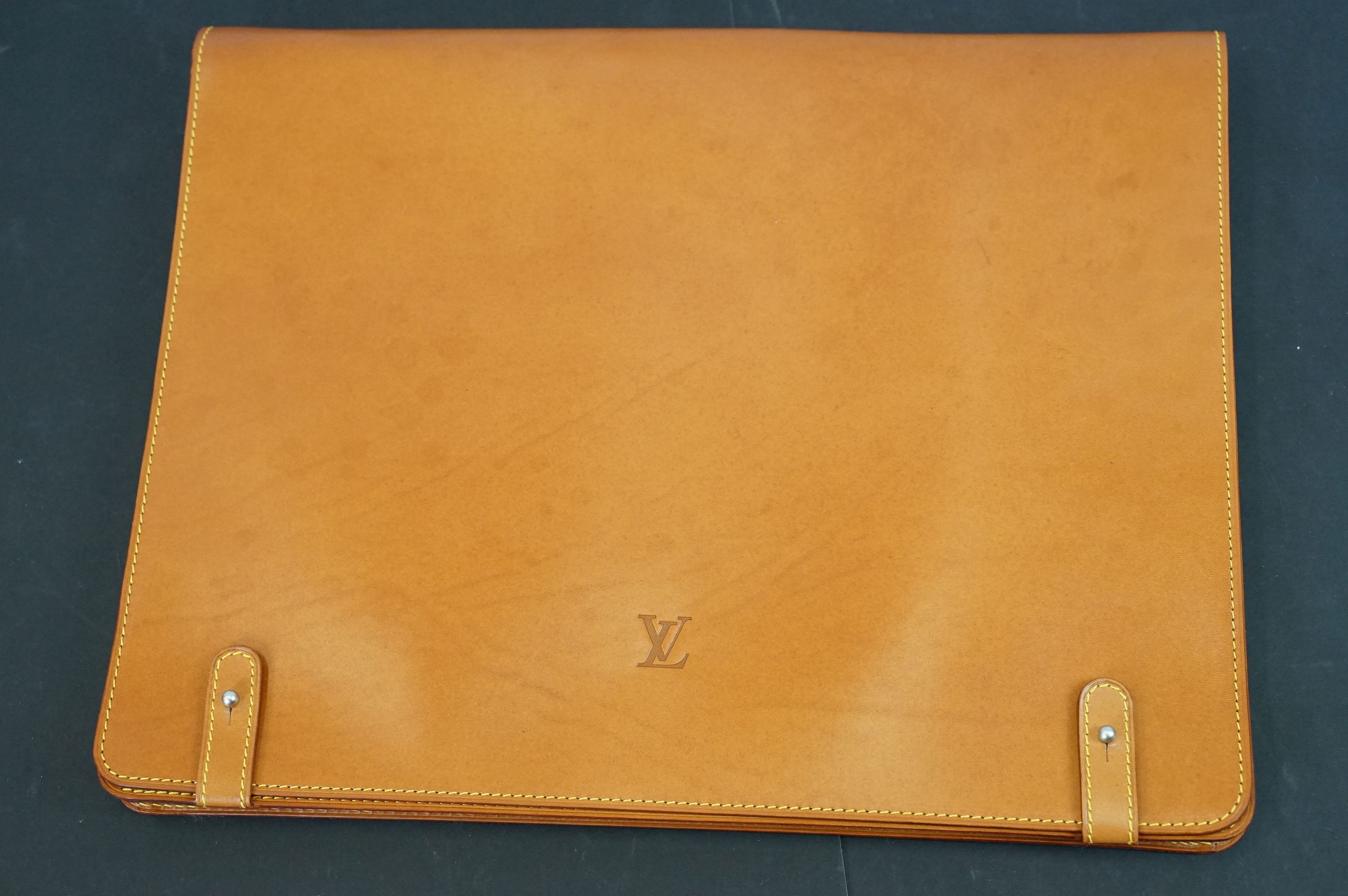 Louis Vuitton - Brown leather document case bag of folded rectangular shape with monogram to front - Image 2 of 12