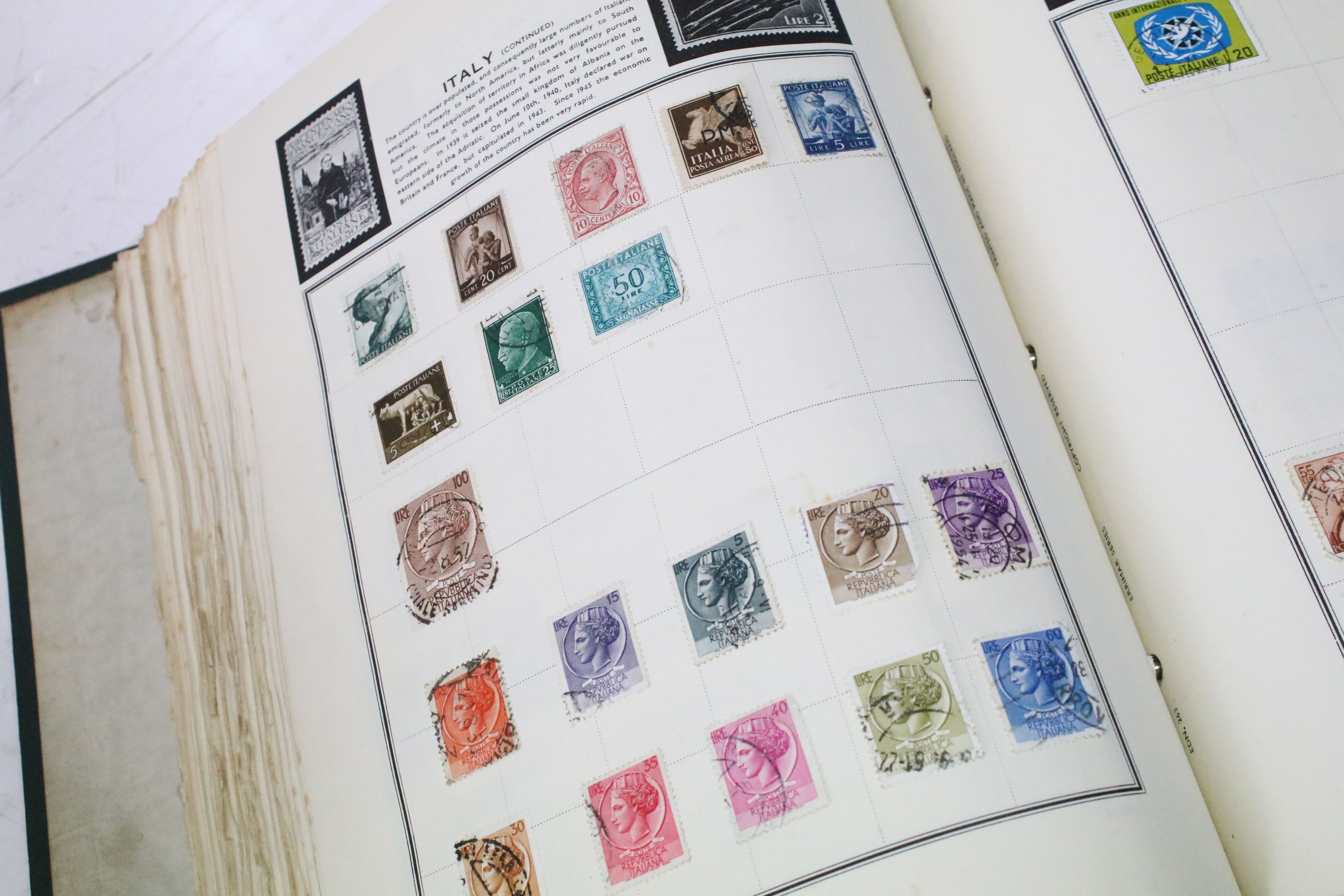 Approximately 100 loose late 20th Century presentation pack stamps, together with an album of - Bild 20 aus 21