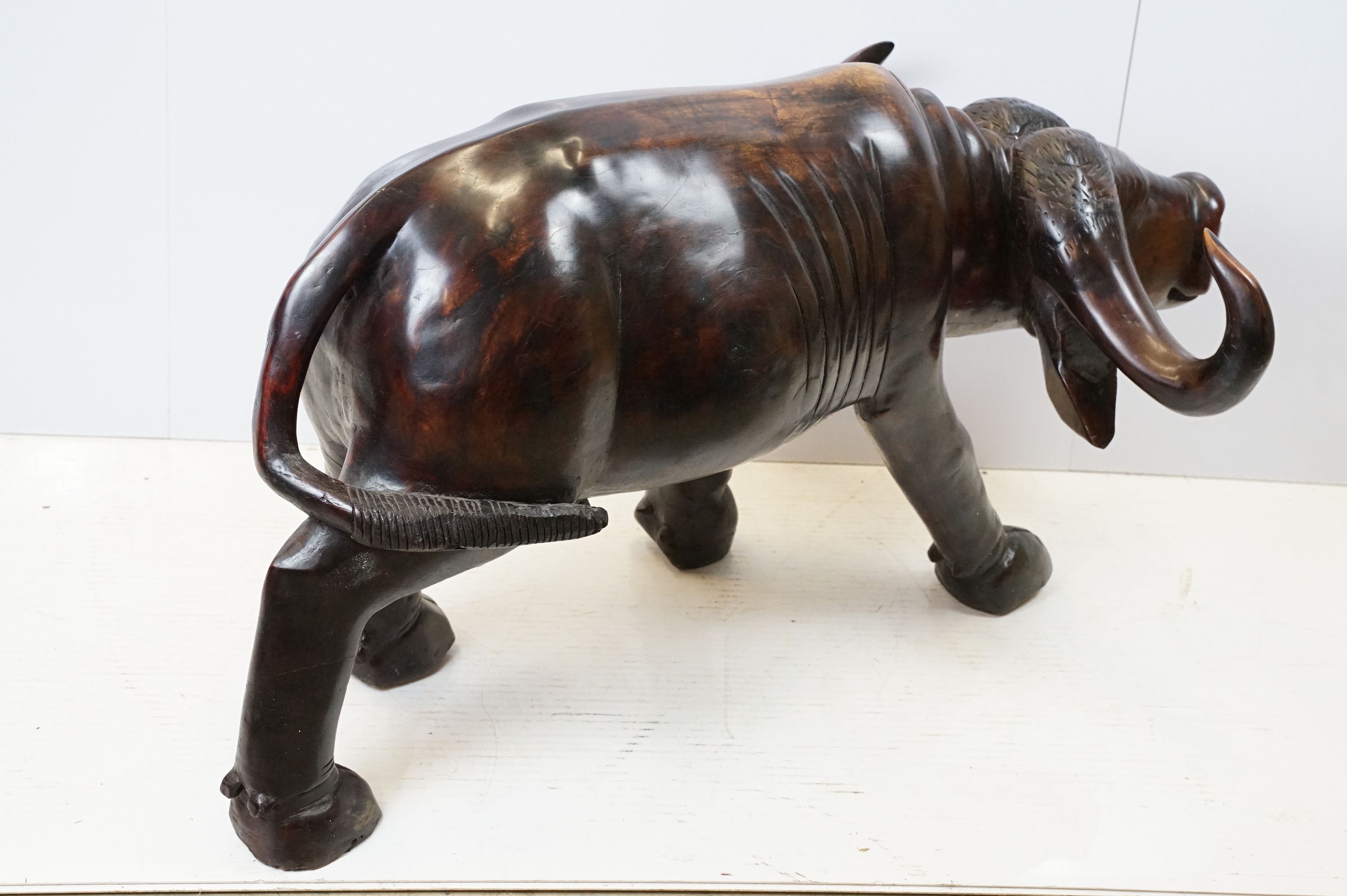 Hardwood carved figure of a water buffalo, 57cm high x 109cm long x 33cm deep - Image 9 of 9