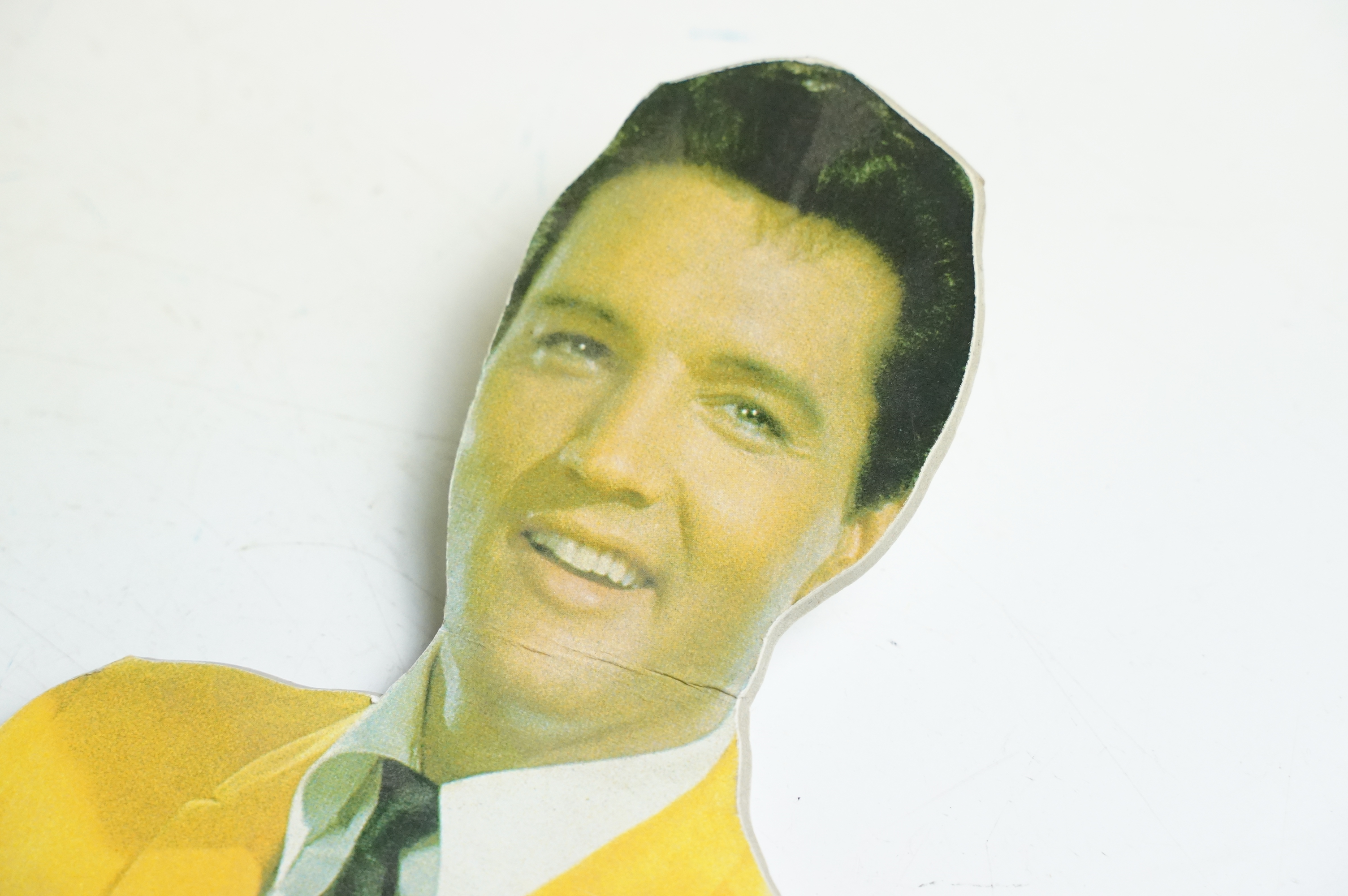 Table top easel back cardboard cut out of Elvis Presley advertising the record label RCA - Image 3 of 5