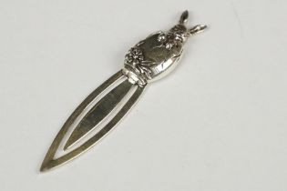 Silver book mark in the style of Peter Rabbit, 6cm long