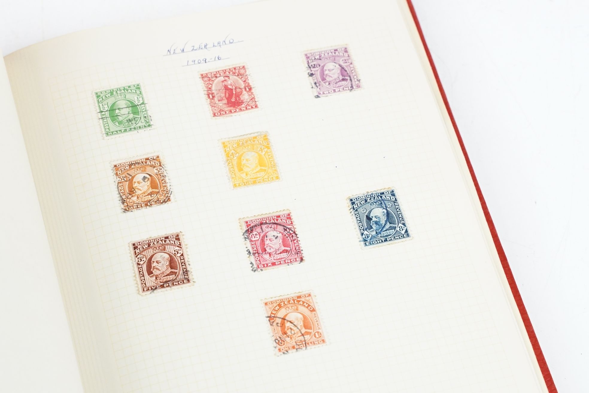 A collection of mainly commonwealth stamps contained within three albums to include Victorian - Image 5 of 14