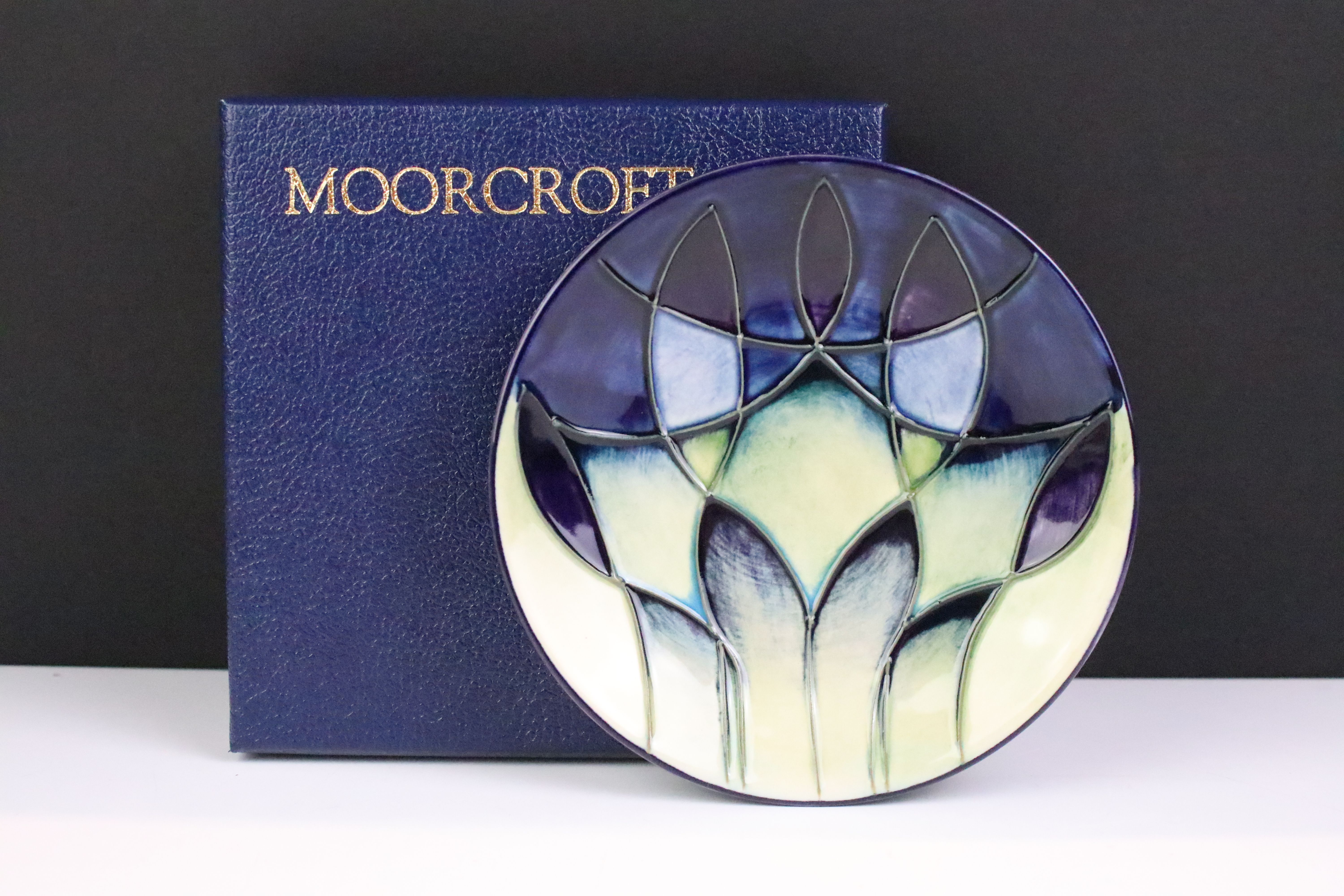 Three Moorcroft small shallow dishes, comprising: Indigo pattern, 12cm diameter, boxed, Windrush, - Image 5 of 10