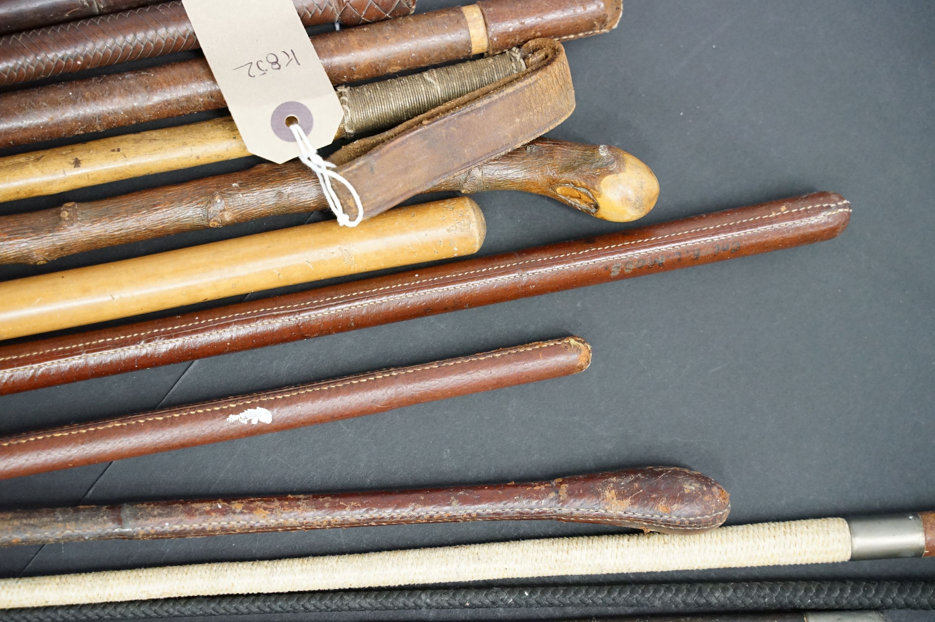 Collection of 19th Century and later riding crops and whips including military and equestrian - Image 7 of 8