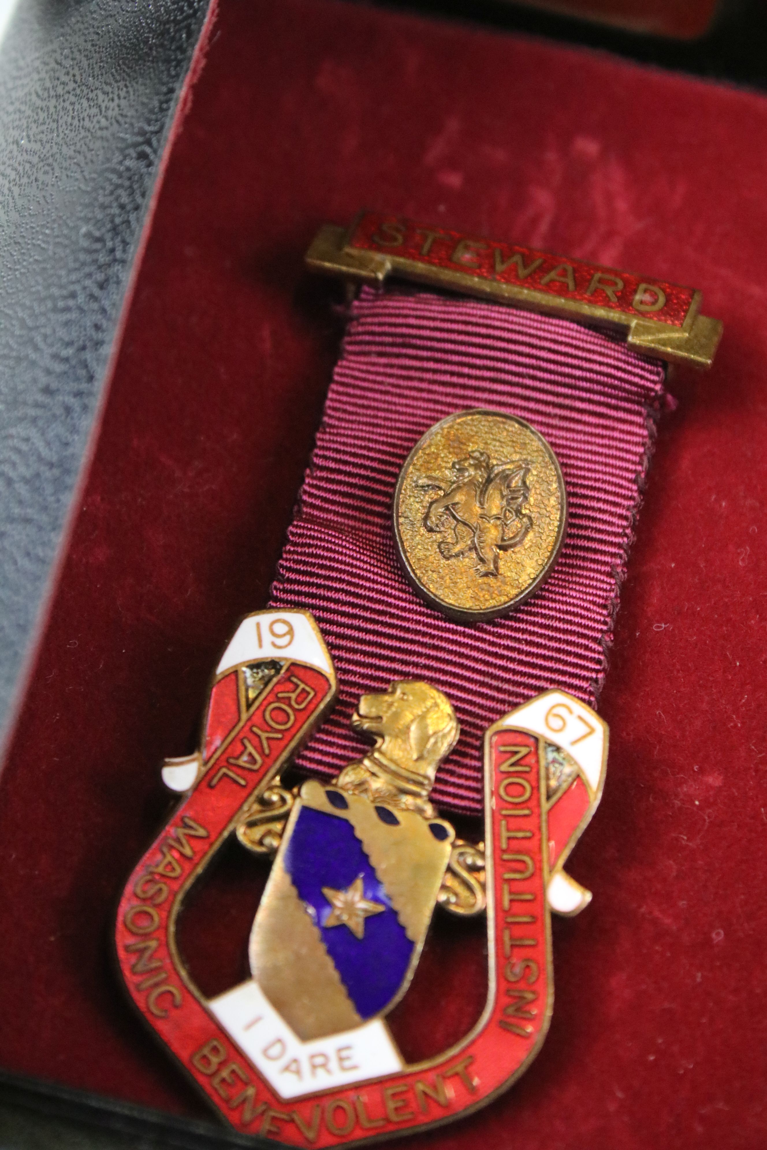 Leather case containing a small quantity of masonic collectables & ephemera to include enamel - Image 2 of 7