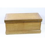 Victorian pine blanket box. Measures 40.5 x 89.5 x 40cm.