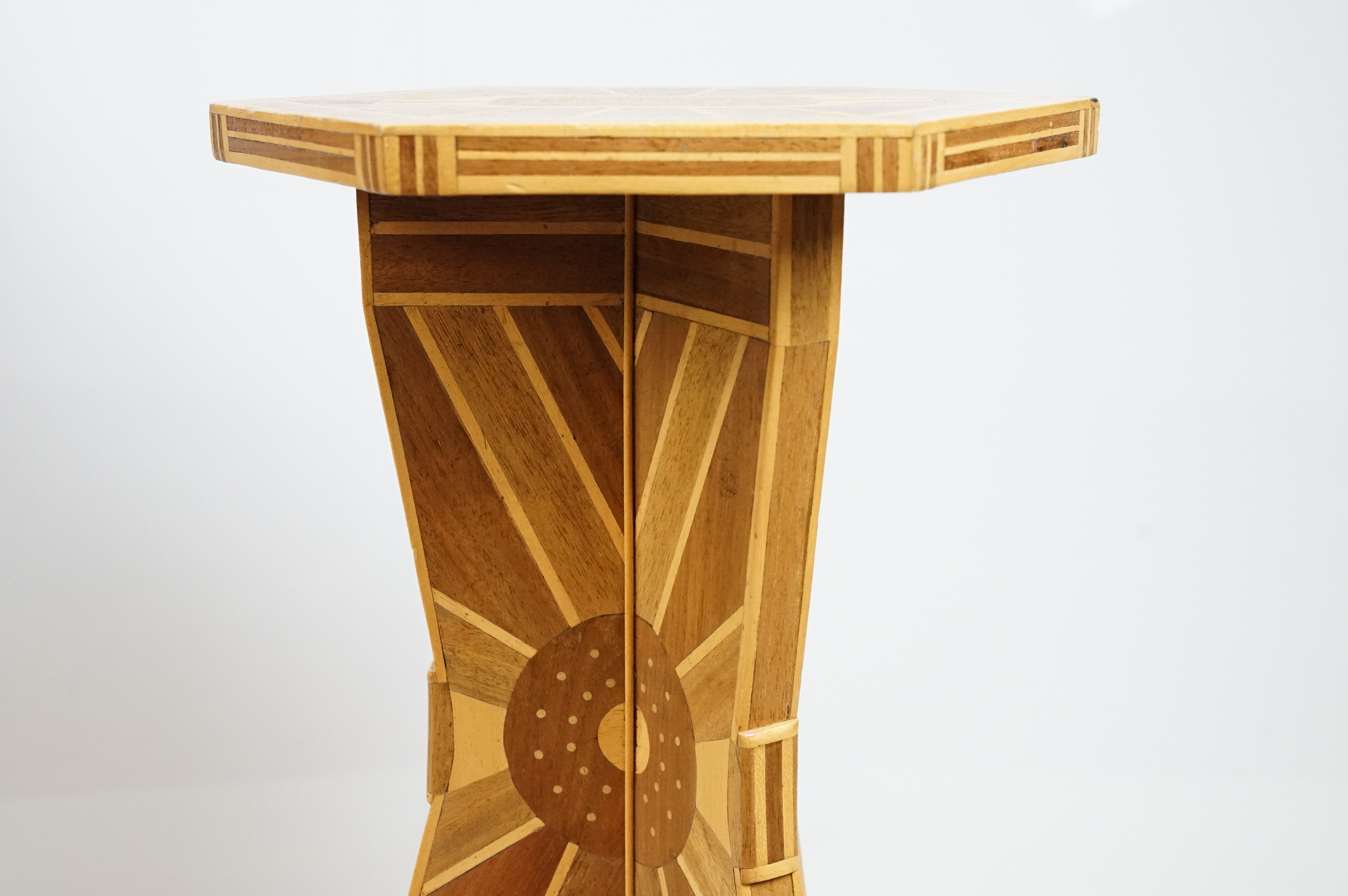 Art Deco marquetry lamp side table of hexagonal form with angular support with sunburst marquetry - Image 3 of 9