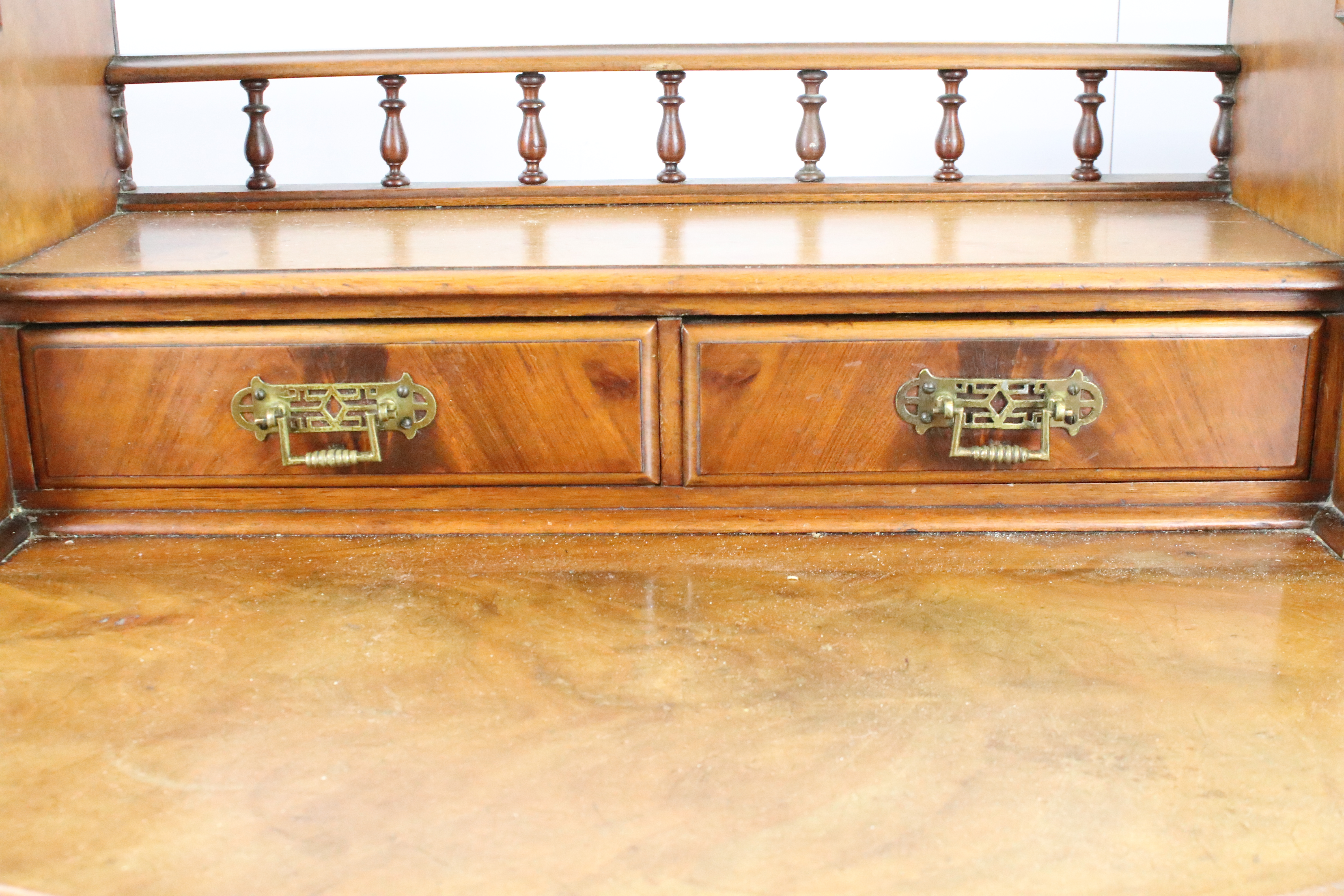 19th Century mahogany desk / dresser base having a configuration of six drawers to top with - Image 4 of 12