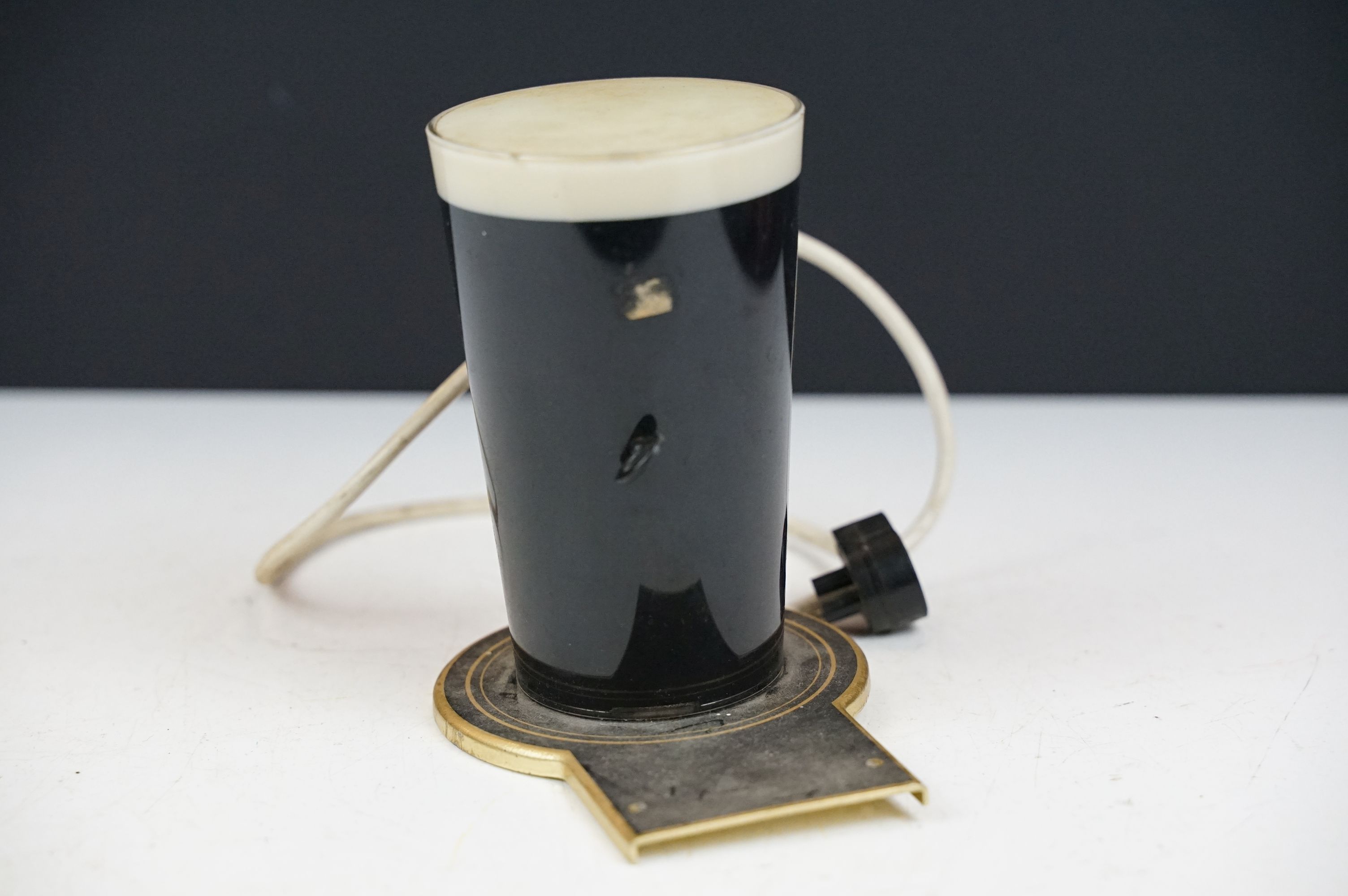 Vintage Guinness advertising wall light in the form of a pint of Guinness together with two beer - Image 10 of 11