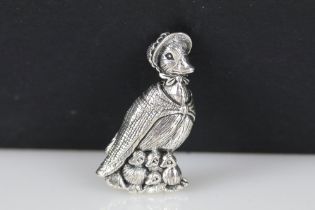 Silver Jemima Puddleduck brooch